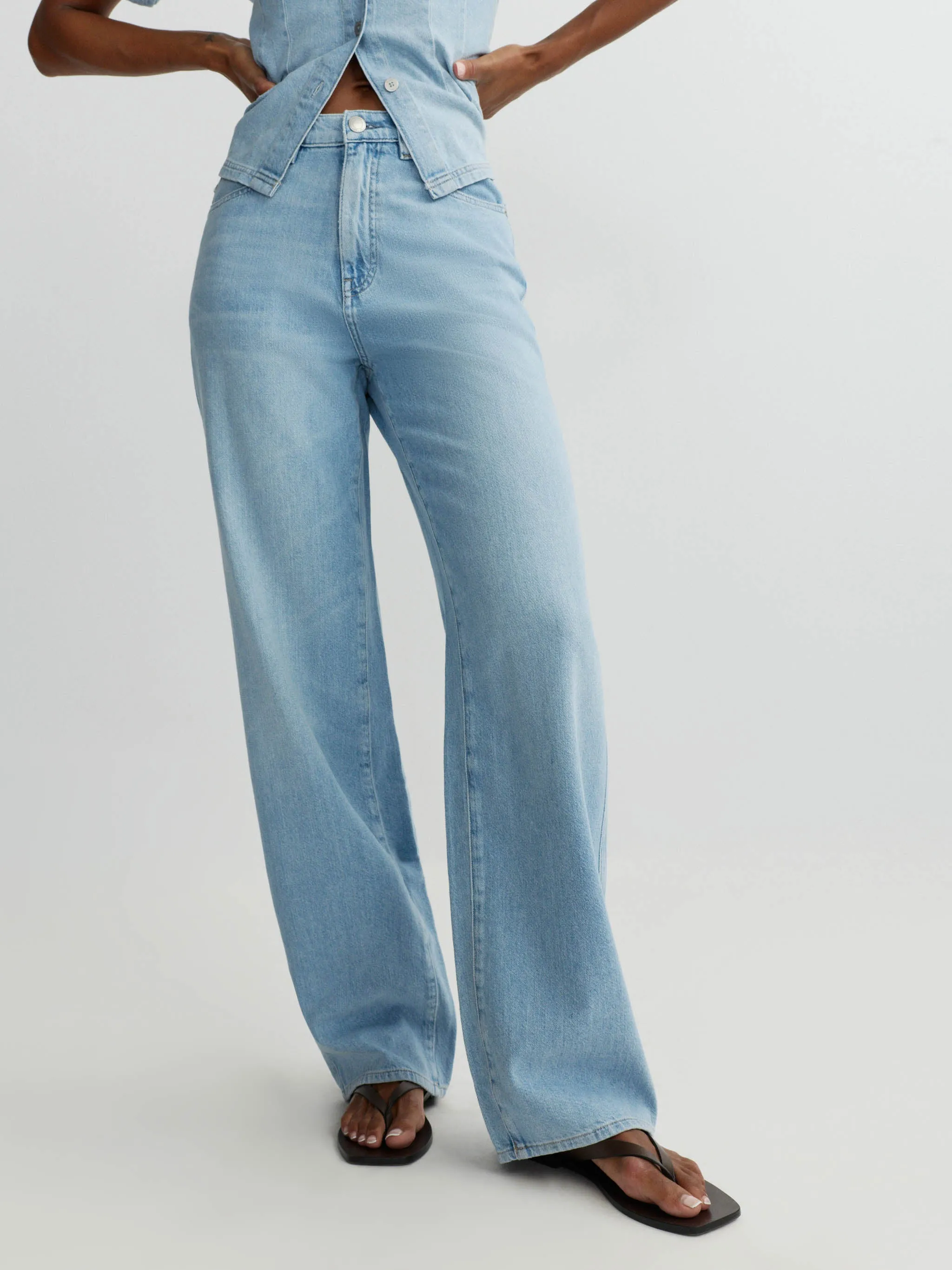 Kaylen Soft Barrel High Rise 32" Jeans | Beachfront Aura sold by DL1961 product image thumbnail 4
