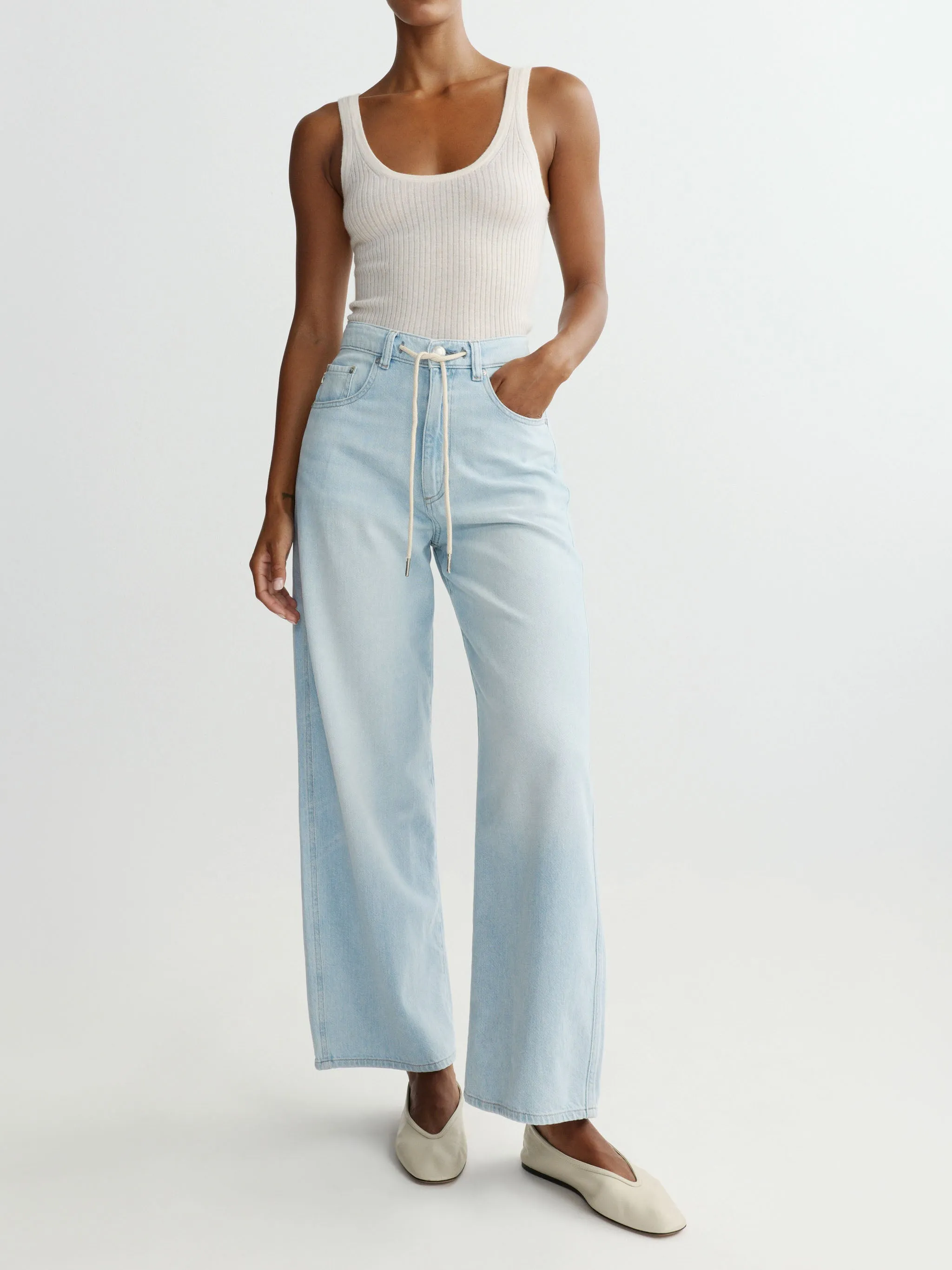 Taylor Relaxed Barrel High Rise 28" Jeans | Poolside Aura sold by DL1961