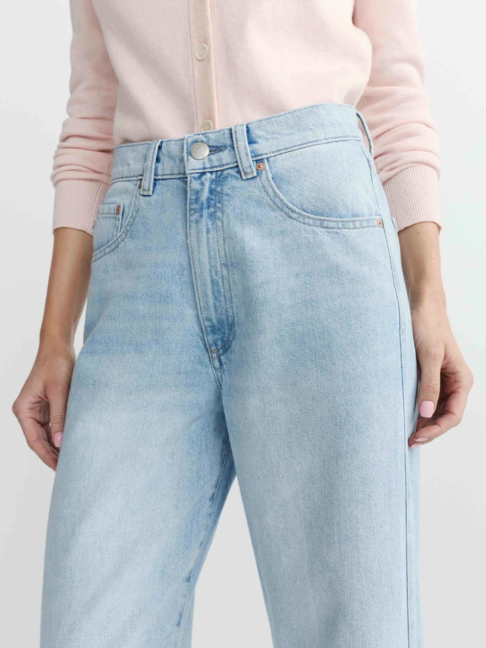 Taylor Relaxed Barrel High Rise 31" Jeans | Blue Mist sold by DL1961 product image thumbnail 4