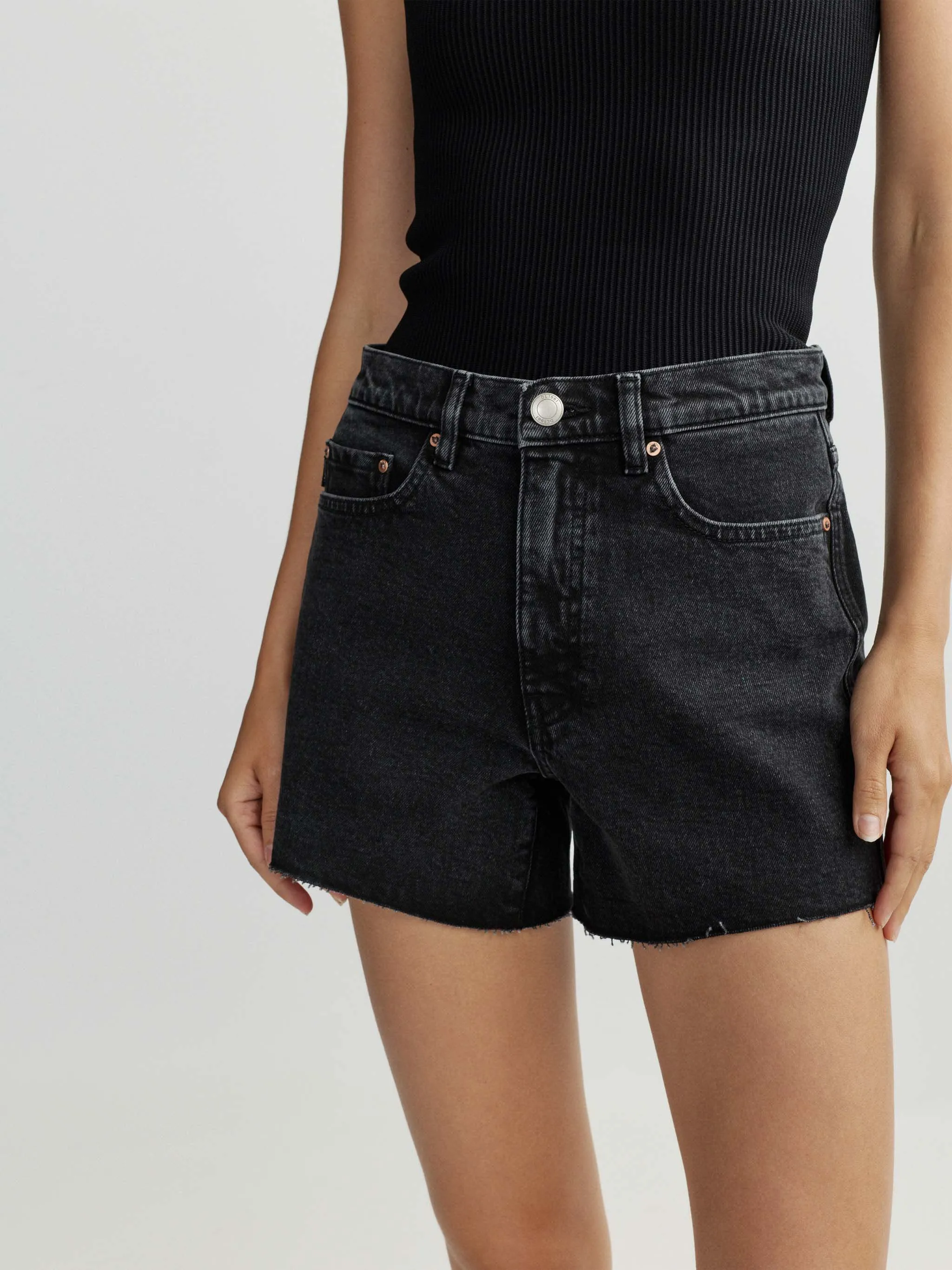 Zoie Short 4.5" | Nightshade sold by DL1961 product image thumbnail 4