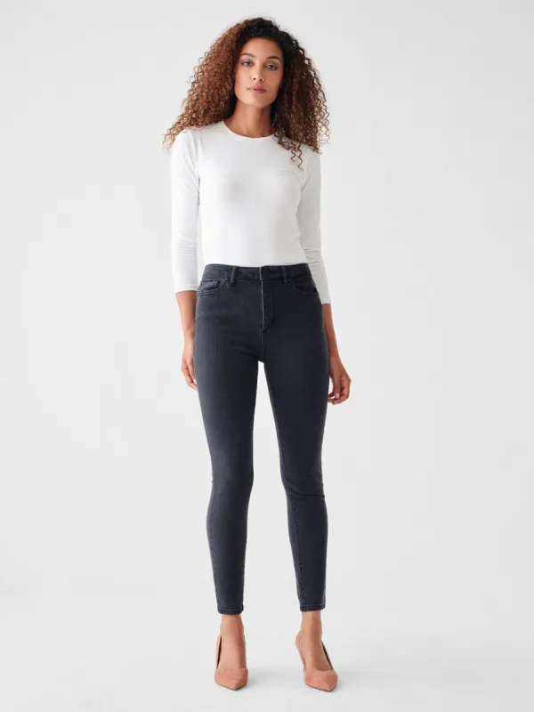 Chrissy Ultra High Rise Skinny | Battle made by DL1961