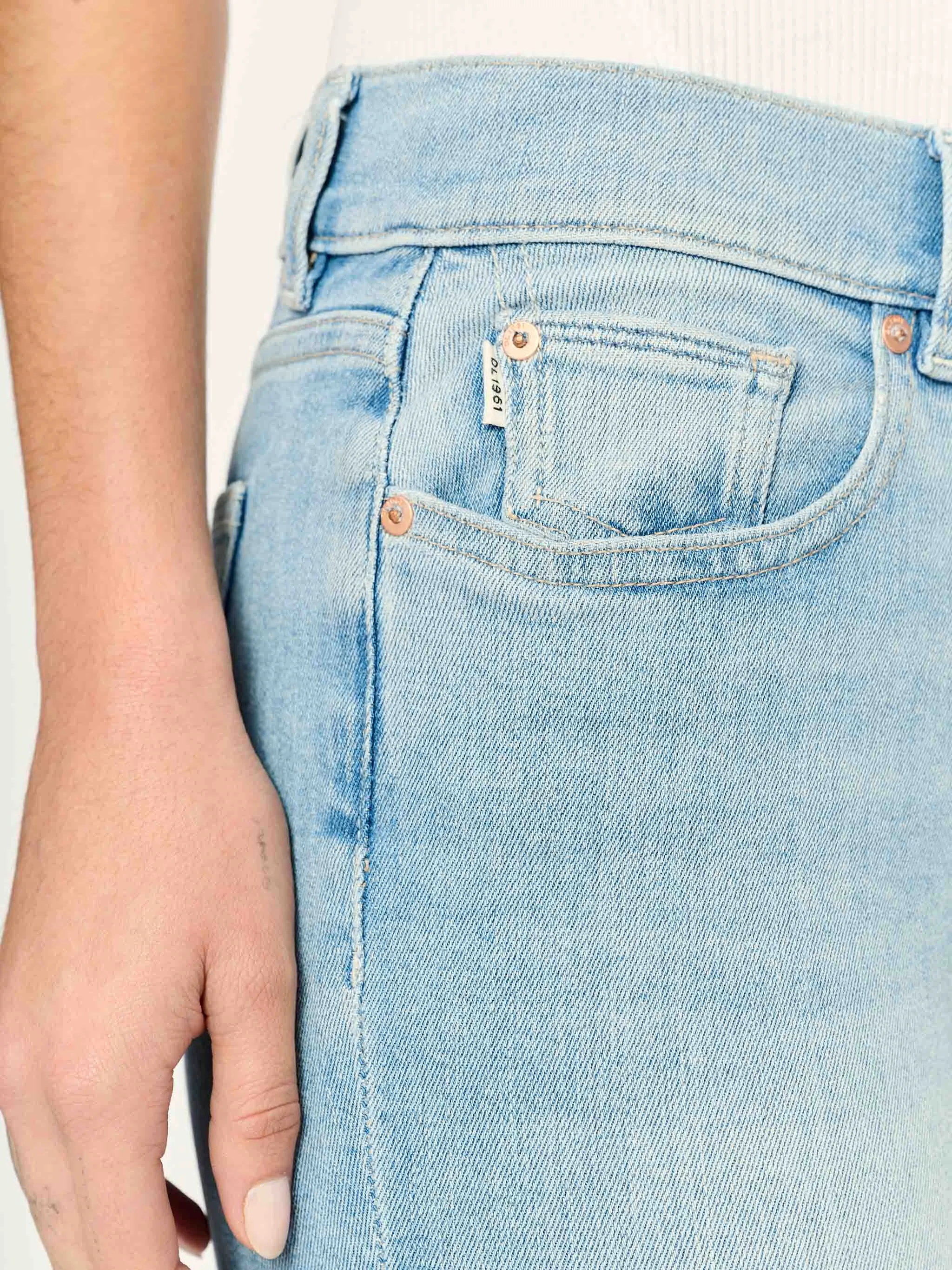 Mara Straight Mid Rise Instasculpt 27" Jeans | Fountain sold by DL1961 product image thumbnail 5