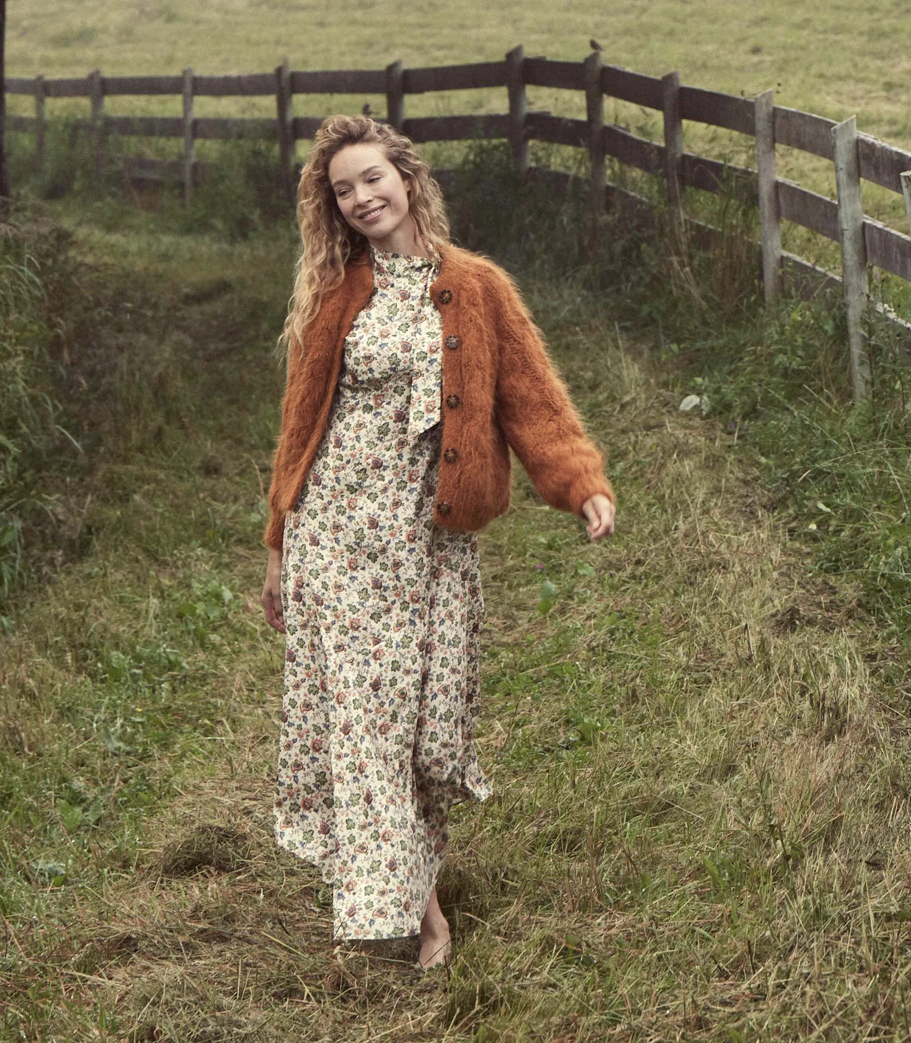 HMD -- ADELINA CARDIGAN -- BRIGHT PUMPKIN sold by Doen