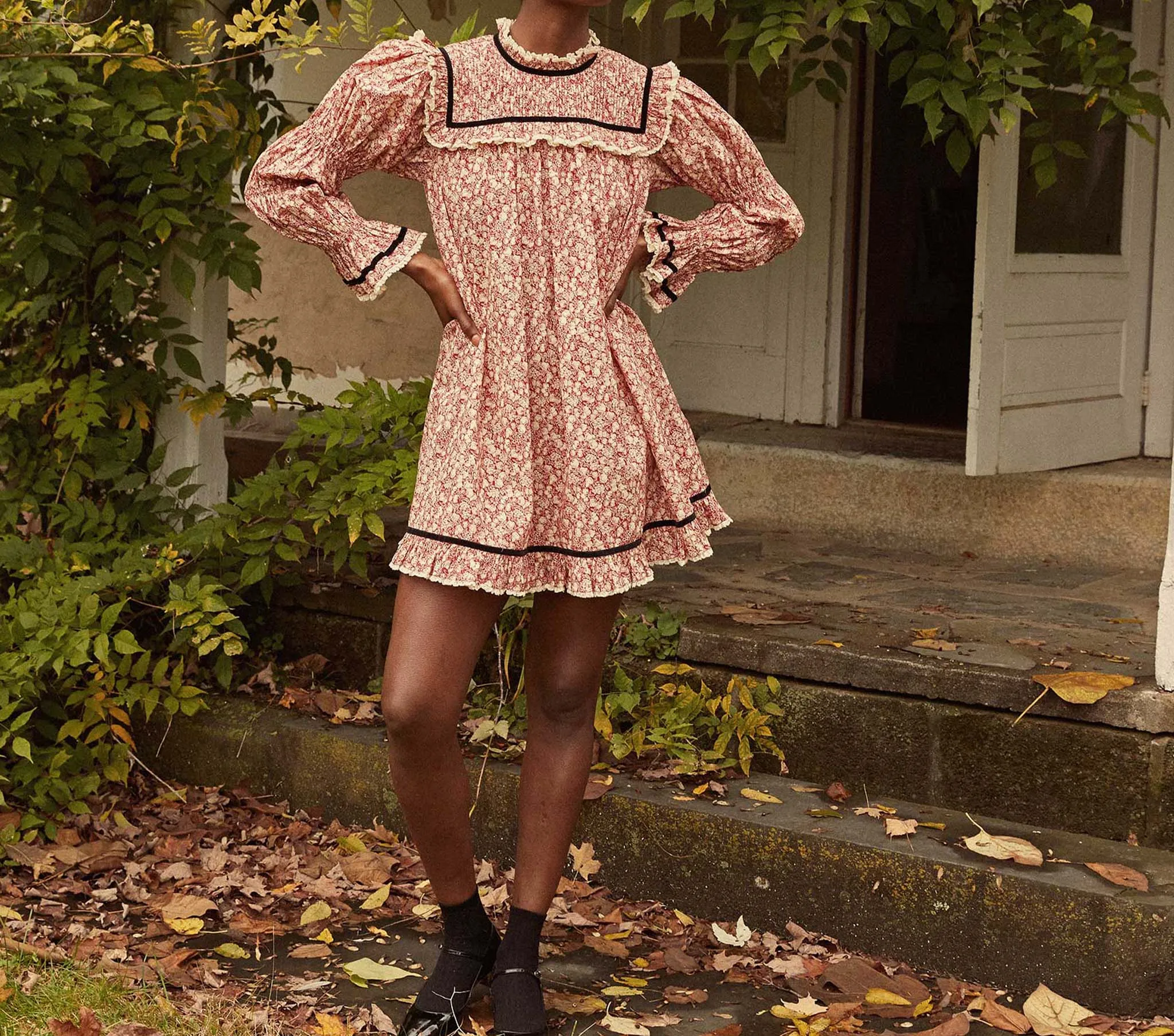 HMD -- ANJOU DRESS -- ROUGE POMME ET POIRE sold by Doen