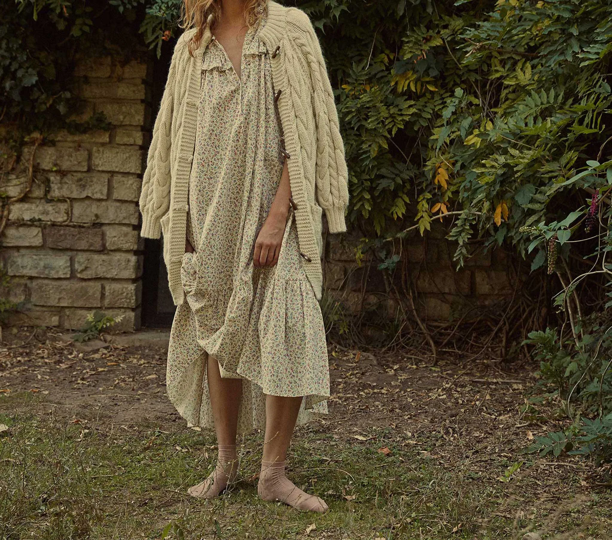 HMD -- REDWOOD NIGHTGOWN -- MORNING GLORY FLORAL sold by Doen product image thumbnail 3