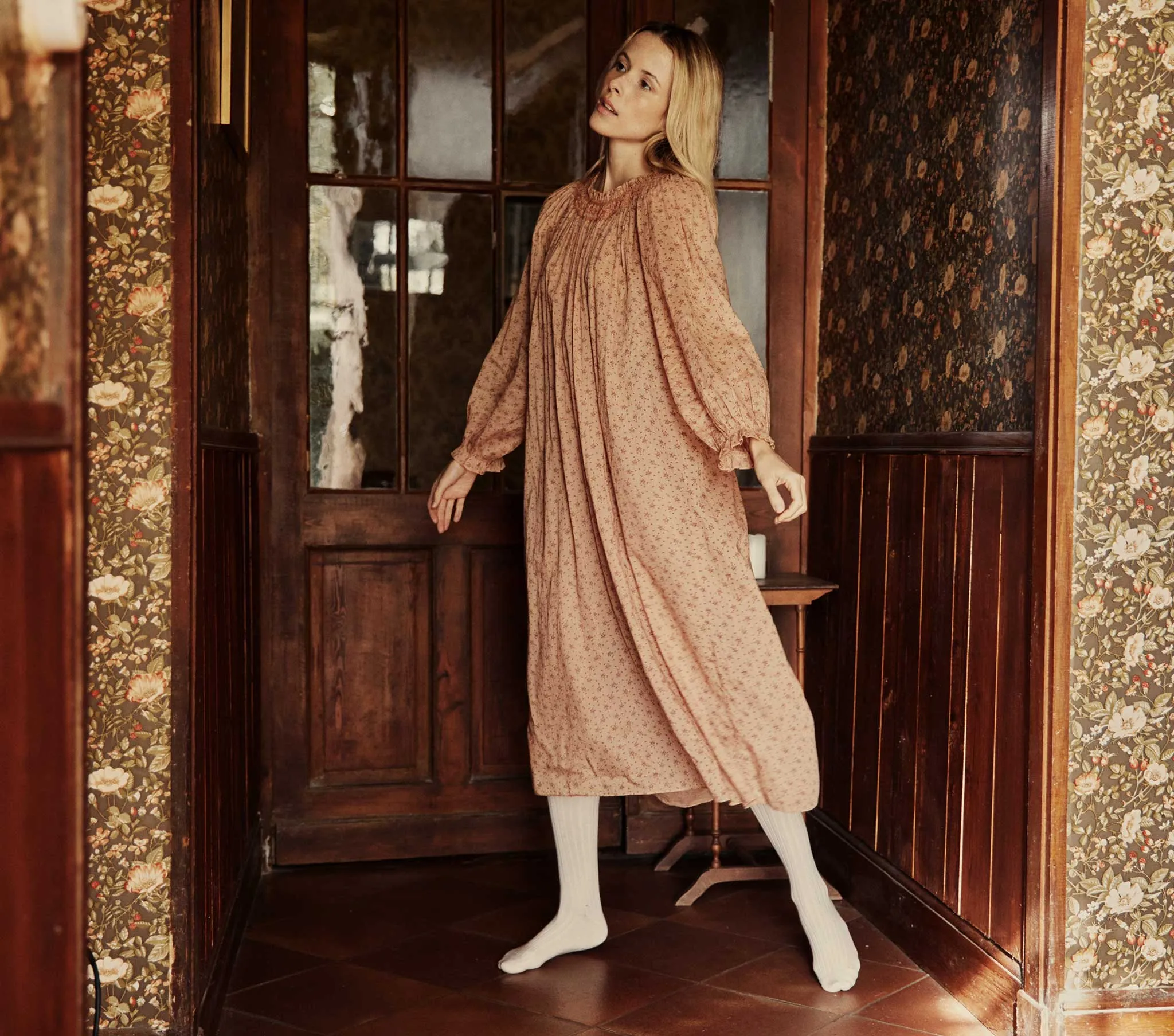 HMD -- ORCHID NIGHTGOWN -- ROSE WINDSWEPT FLORAL sold by Doen product image thumbnail 3