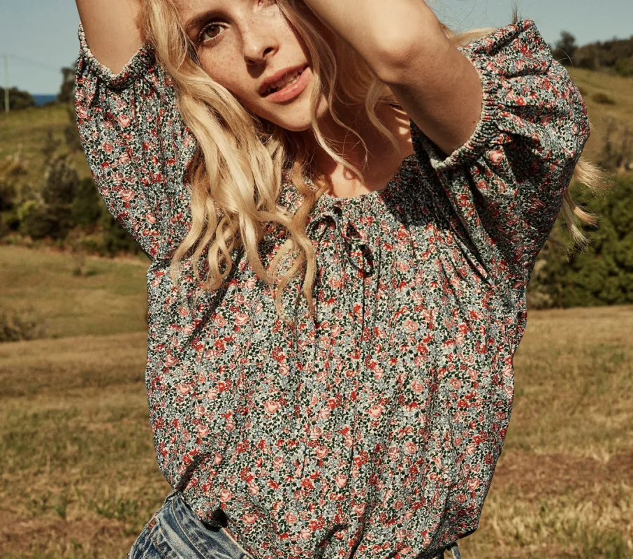 HMD -- SIA TOP -- WHITE PETIT JARDIN PRINT sold by Doen