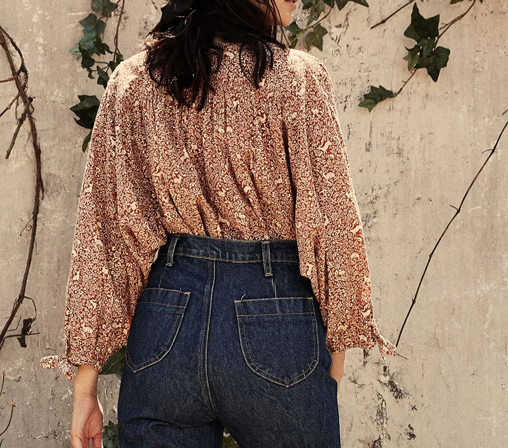 HMD -- O'KEEFFE TOP -- CREAM/RUST PRANCING FAWN FLORAL sold by Doen product image thumbnail 2