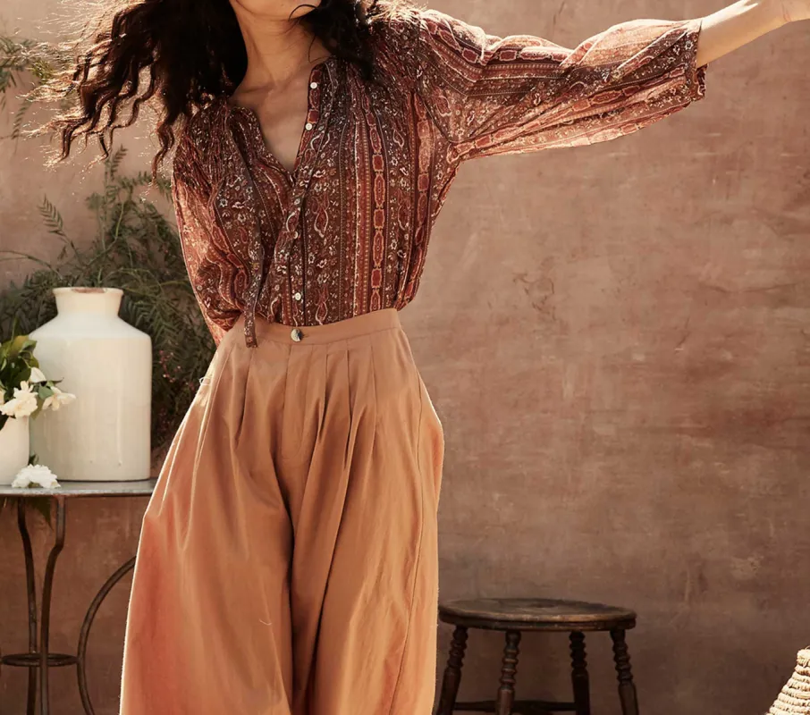 HMD -- CAMINA TOP -- EARTH MANDEVILLA VINE FLORAL PRINT sold by Doen