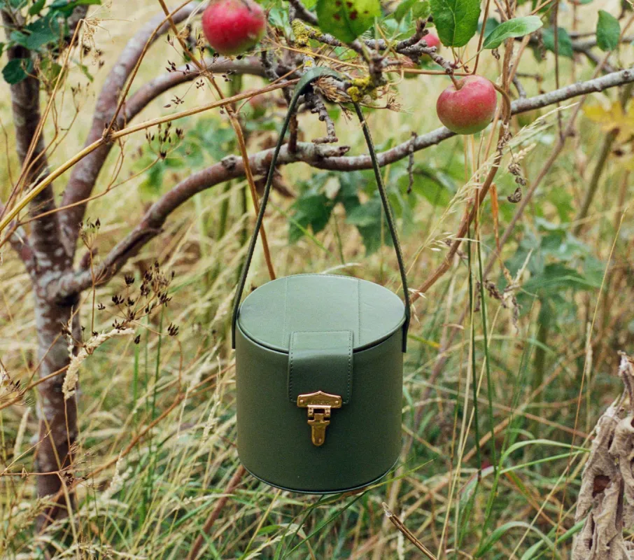 HMD -- SOPHIE BAG -- SAGE NAPPA made by Doen