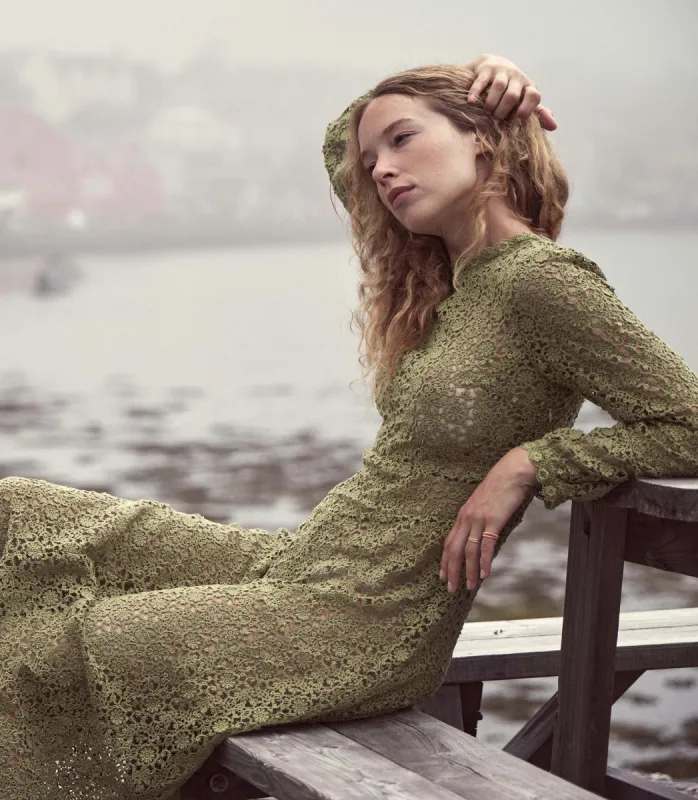 ANGELIQUE DRESS -- POIRE VERTE sold by Doen