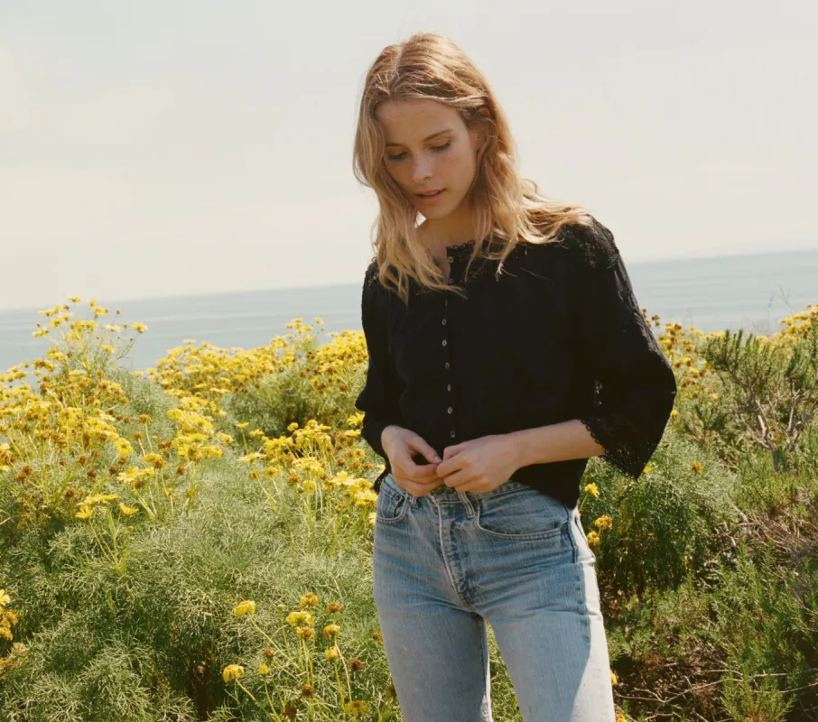 HMD -- ANTIBES TOP -- BLACK sold by Doen