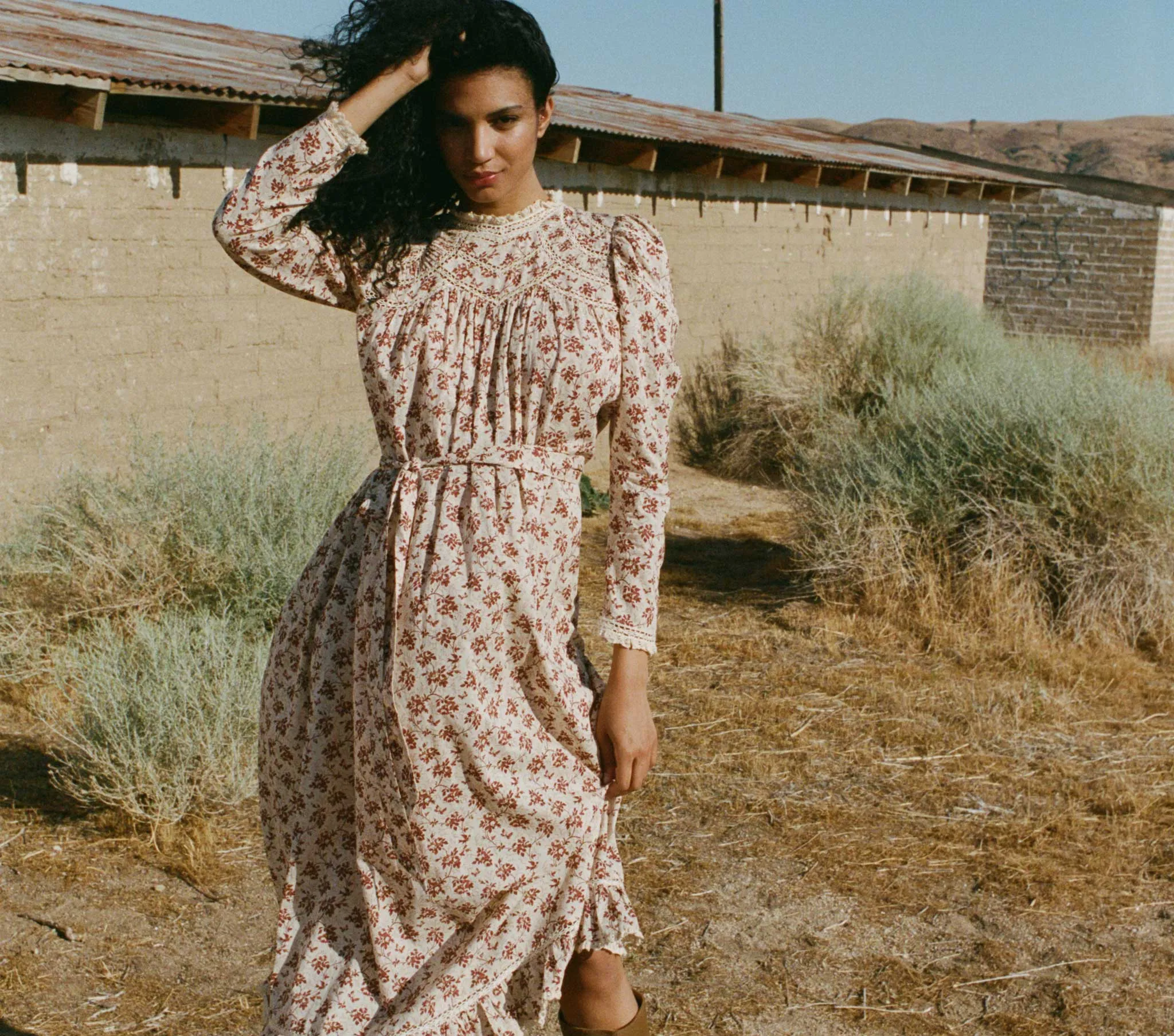 HMD -- GABRIELLE DRESS -- BURGUNDY SONGBIRD TOILE sold by Doen