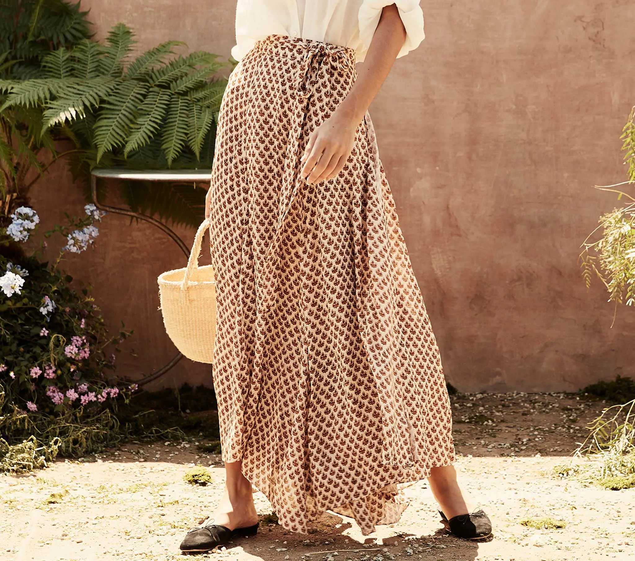 HMD -- JULEP SKIRT -- EDIE FLORAL PRINT sold by Doen