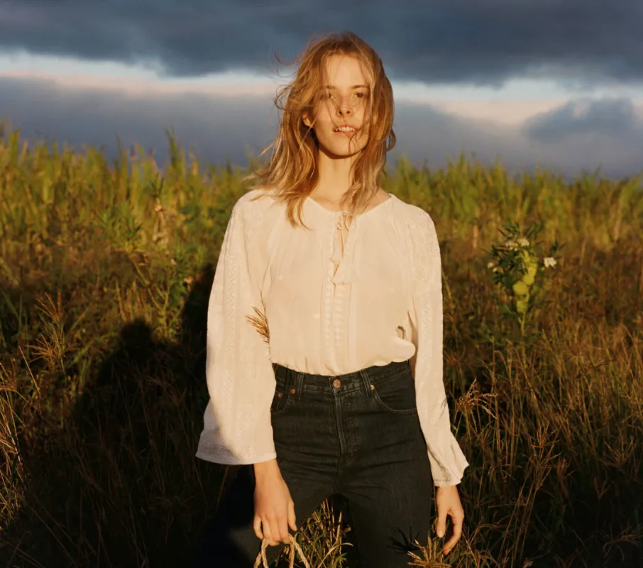 HMD -- THE MYSTIC TOP -- SALT sold by Doen