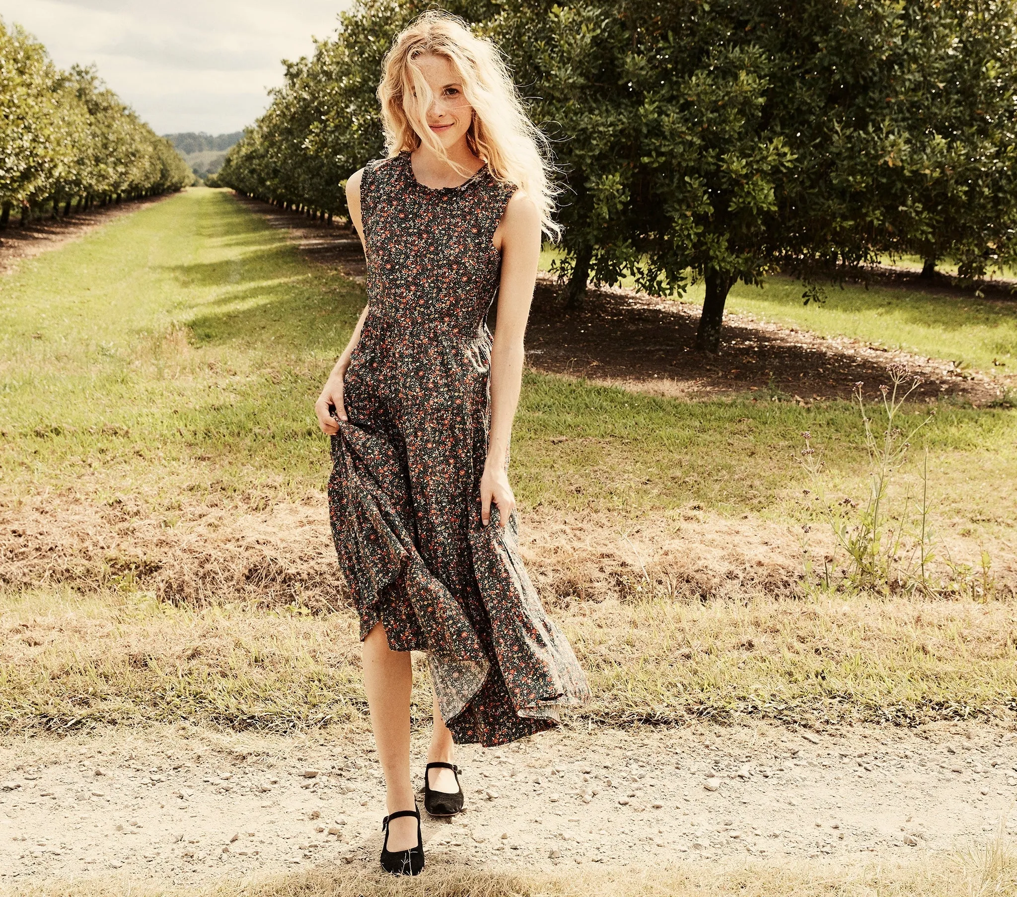 HMD -- RAVEN DRESS -- BLACK PETIT JARDIN PRINT sold by Doen product image thumbnail 4