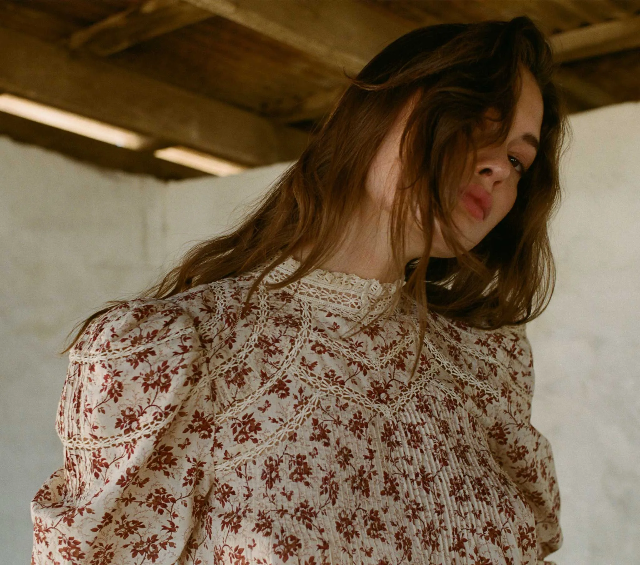 HMD -- ANNETTE TOP -- BURGUNDY SONGBIRD TOILE sold by Doen