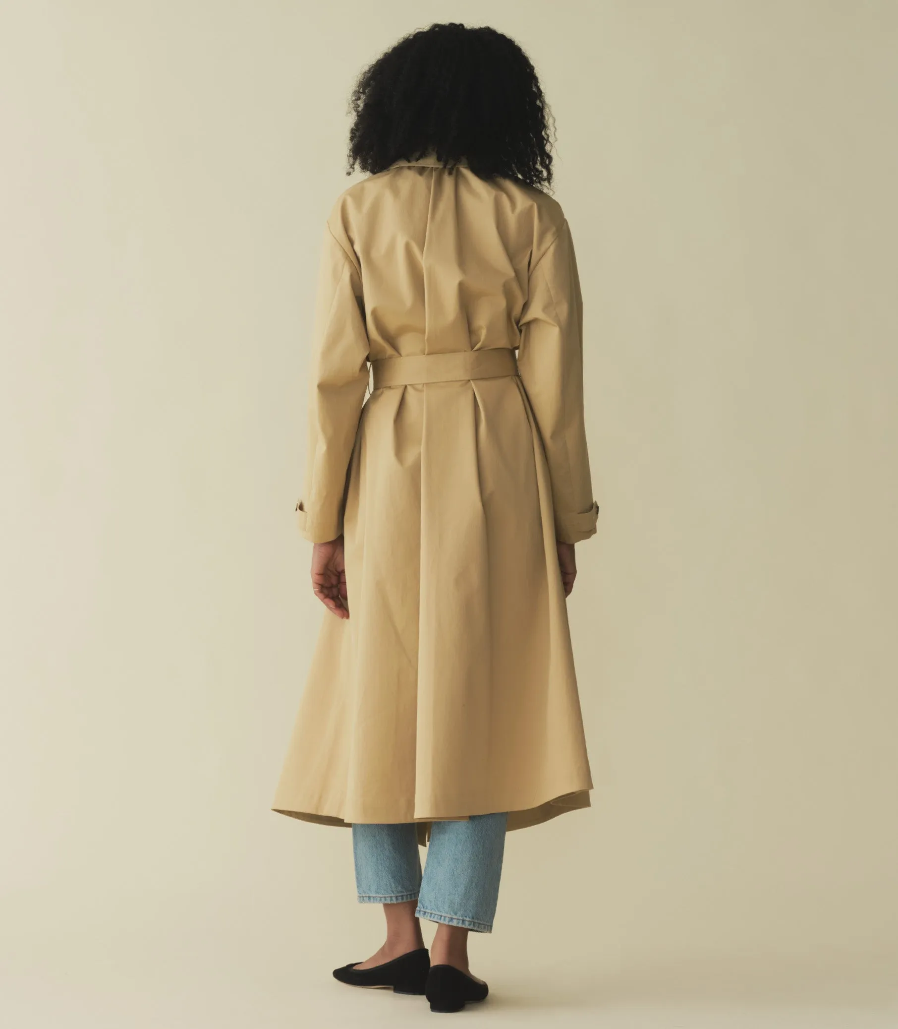 HMD -- CENOBIA TRENCH -- ASHWOOD | Parallel