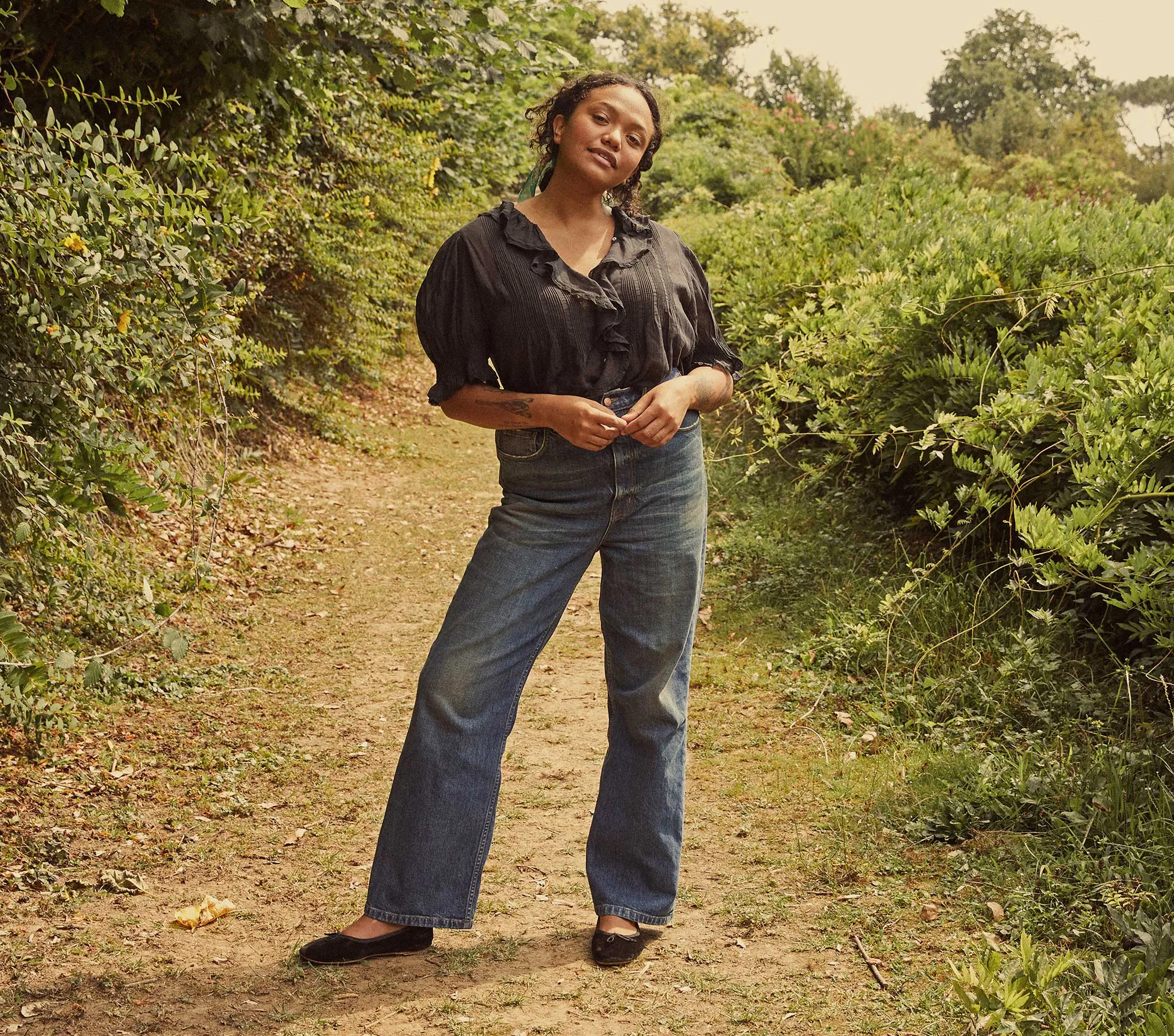 HMD -- HENRI TOP -- BLACK sold by Doen product image thumbnail 2