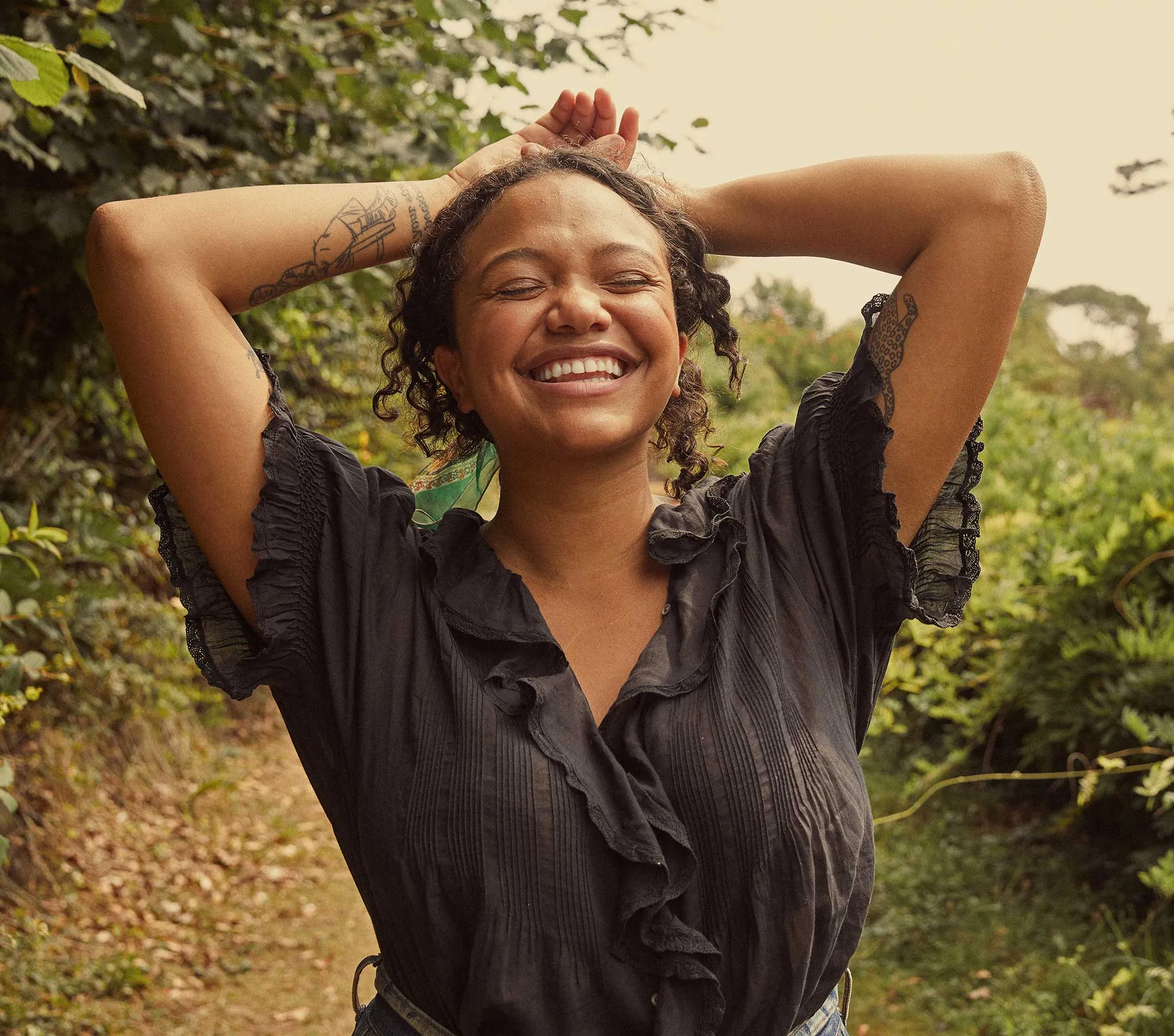 HMD -- HENRI TOP -- BLACK sold by Doen product image thumbnail 3