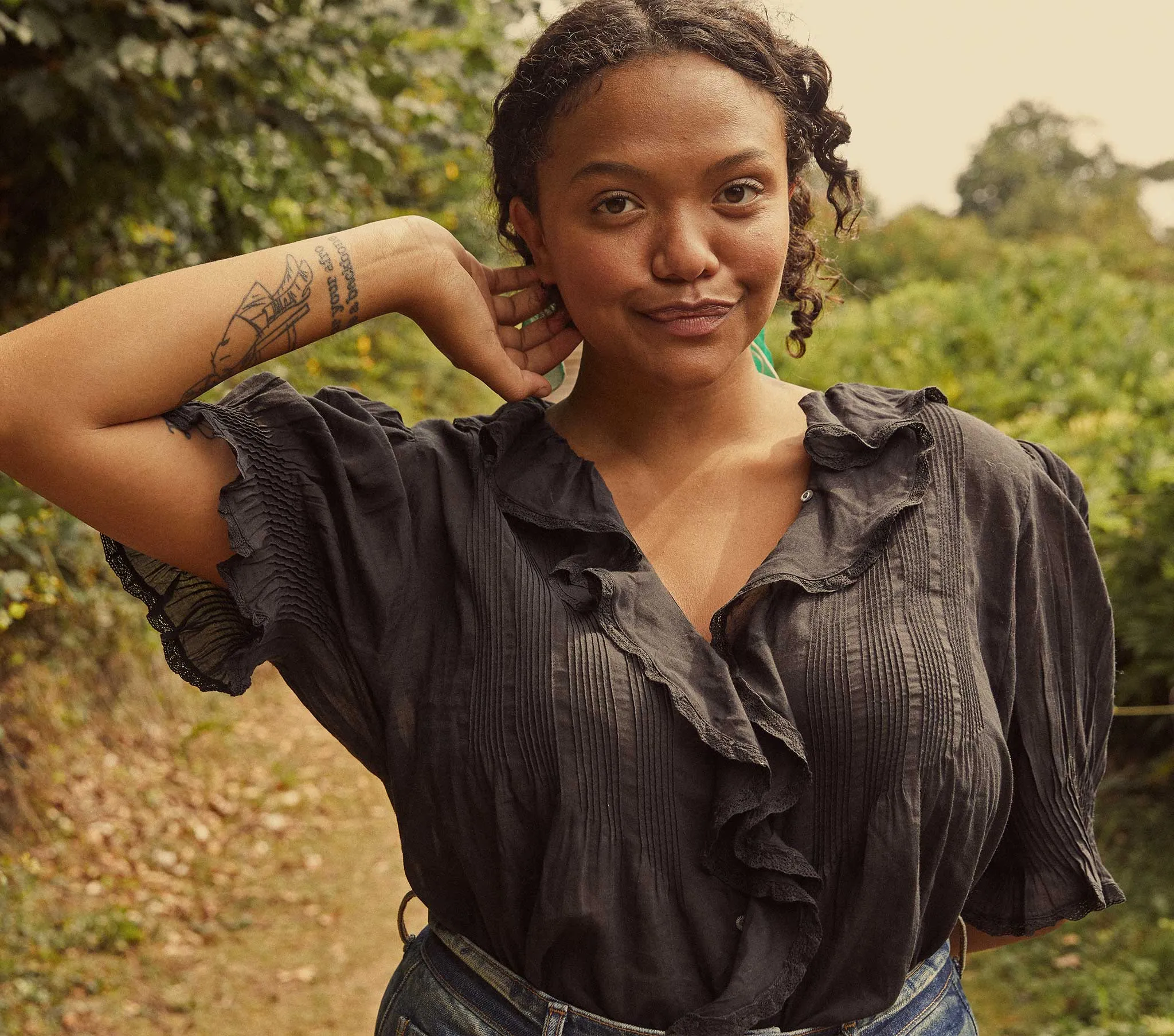 HMD -- HENRI TOP -- BLACK sold by Doen