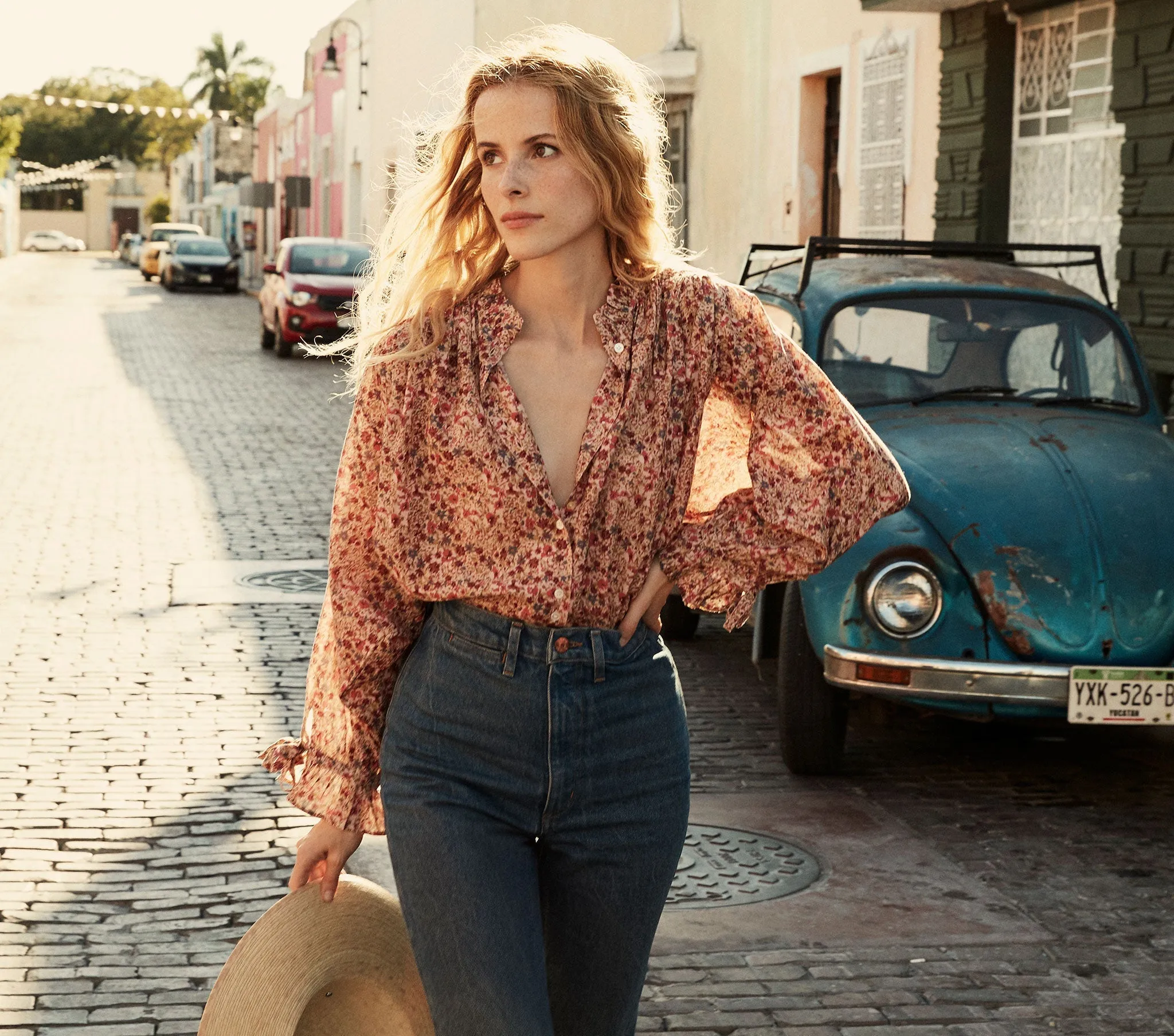 HMD -- ROSE TOP -- PINK VALLEY FLORAL sold by Doen