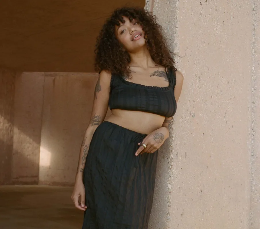 HMD -- RENEE TOP -- BLACK made by Doen