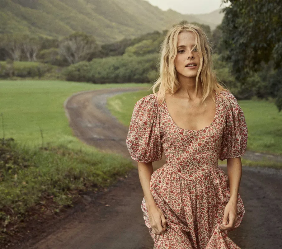 HMD -- ABRIELLE DRESS -- CORAL POPPY BELL FLORAL sold by Doen