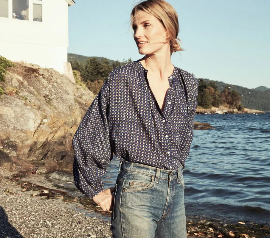 HMD -- THE JANE BLOUSE -- DARK NAVY COMBO BLOCK PRINT sold by Doen
