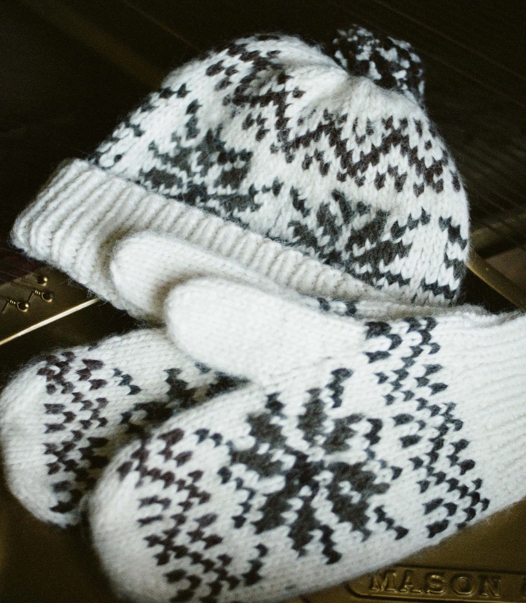 HMD -- SOMMET BEANIE -- ALPS FAIR ISLE sold by Doen product image thumbnail 2