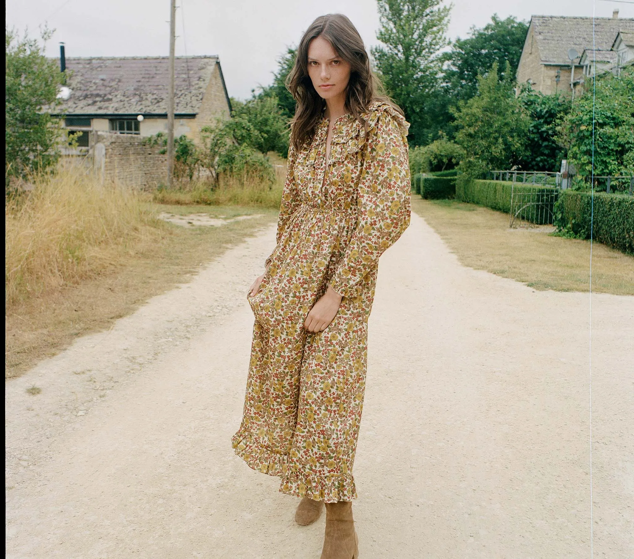 HMD -- LAURETTA DRESS -- JENNIFER SPRING FLORAL sold by Doen product image thumbnail 4