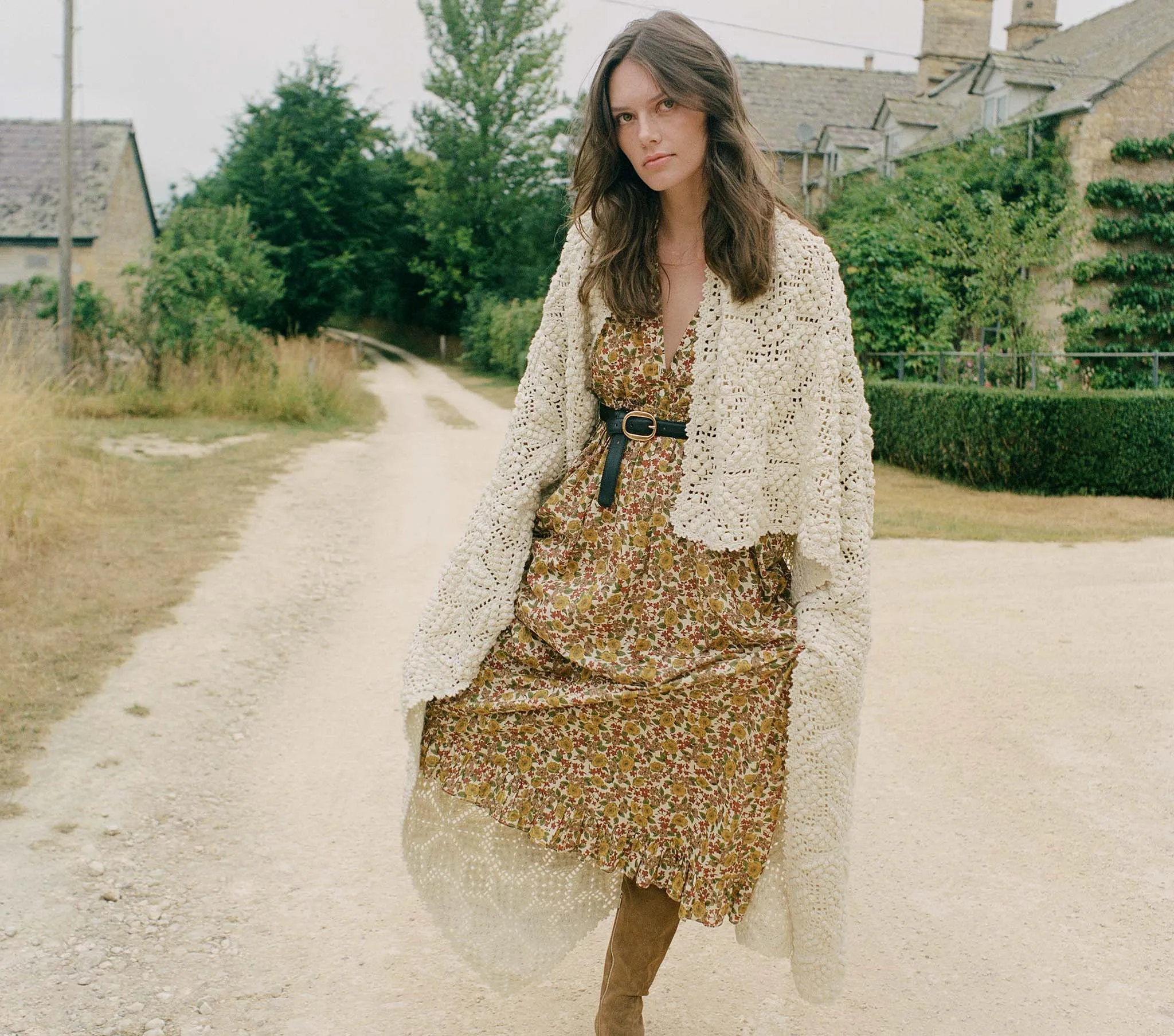 HMD -- LAURETTA DRESS -- JENNIFER SPRING FLORAL sold by Doen product image thumbnail 3