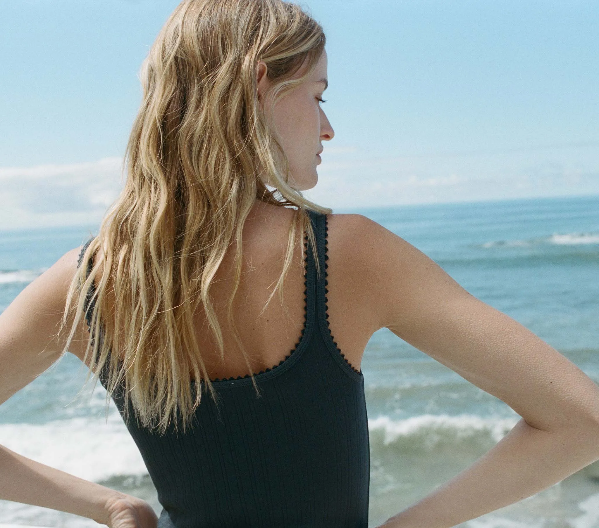 HMD -- SHAE TANK -- NAVY sold by Doen product image thumbnail 2