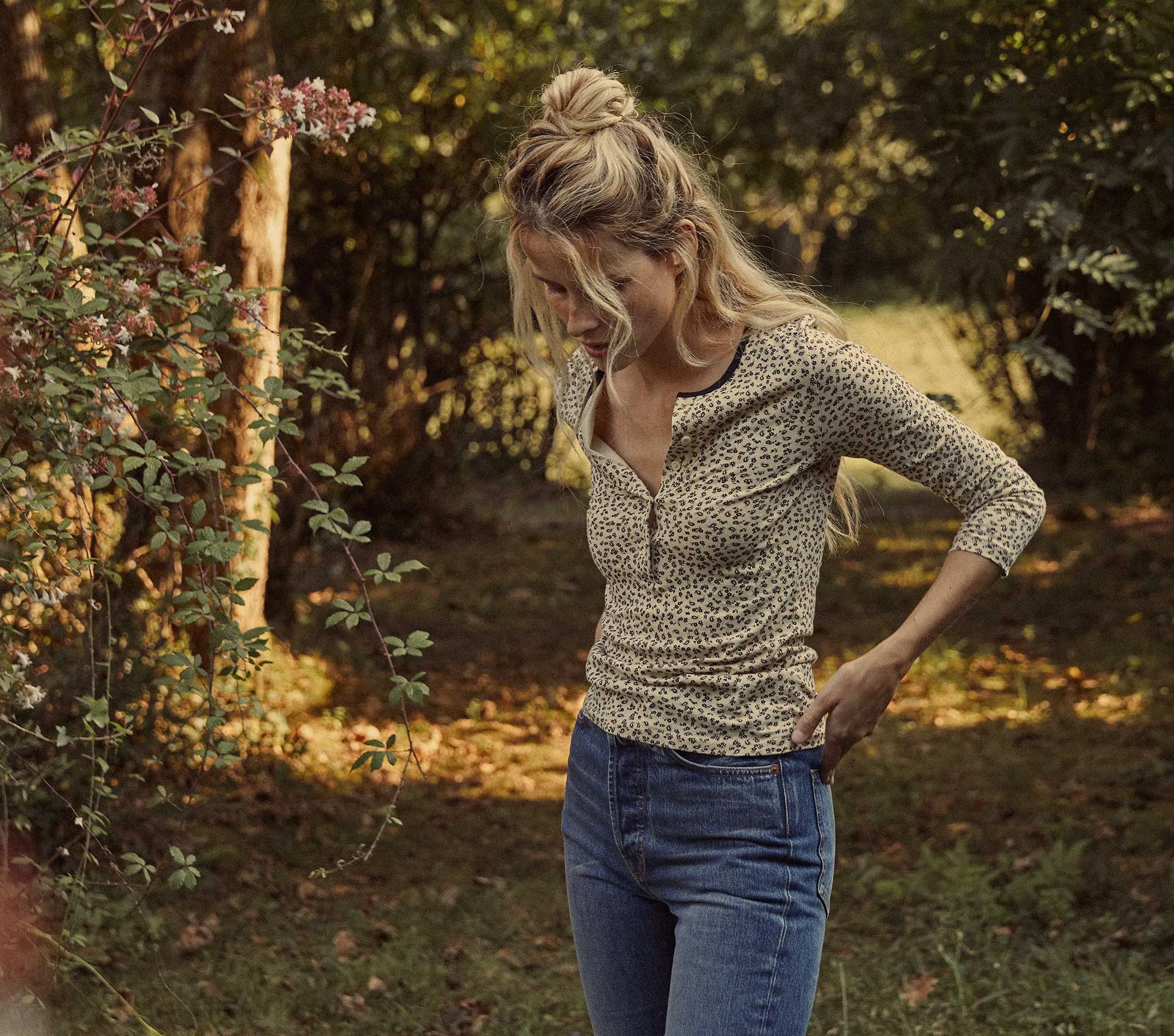 HMD -- ARIA TEE -- SONGBIRD PAISLEY sold by Doen product image thumbnail 3