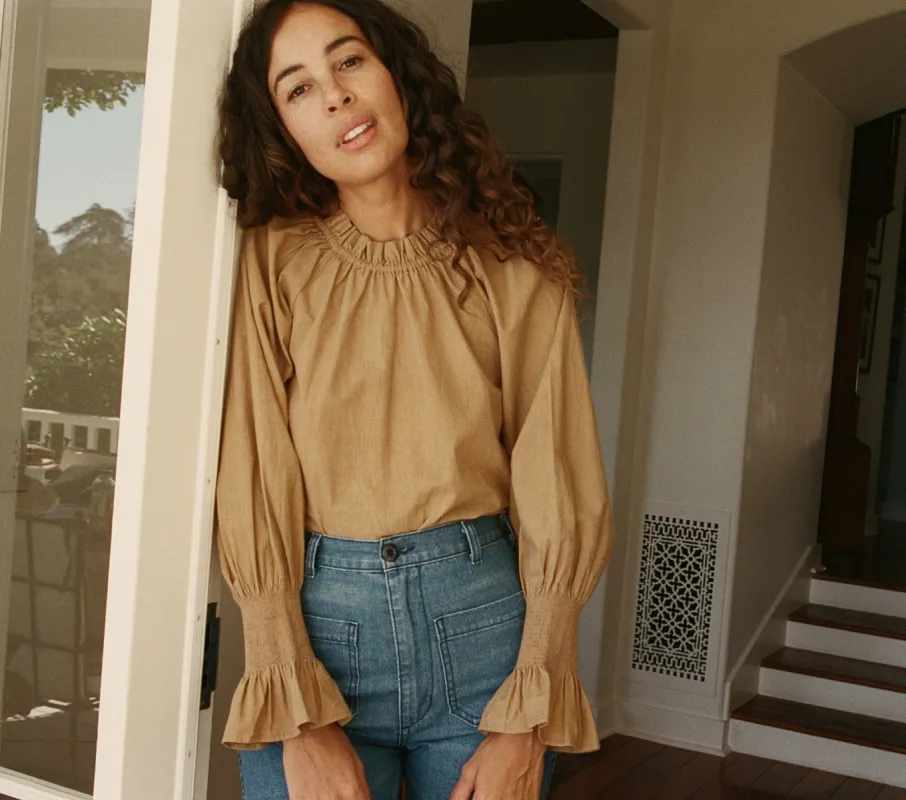 HMD -- HARPER TOP -- CAMEL sold by Doen