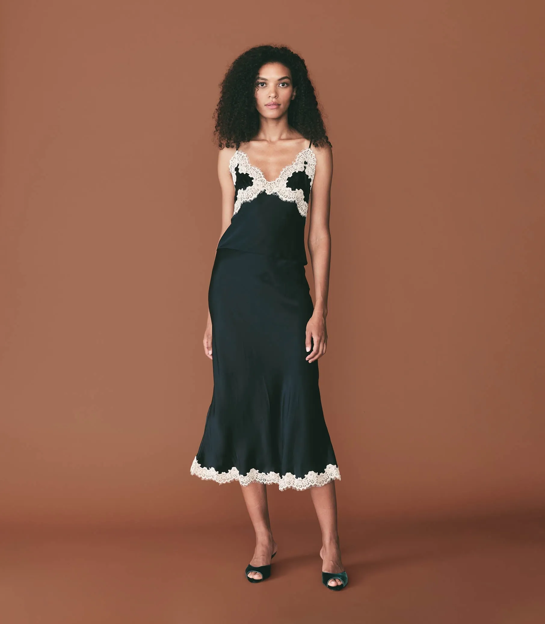 HMD -- ELOWEN SKIRT -- DEEP NAVY sold by Doen product image thumbnail 2