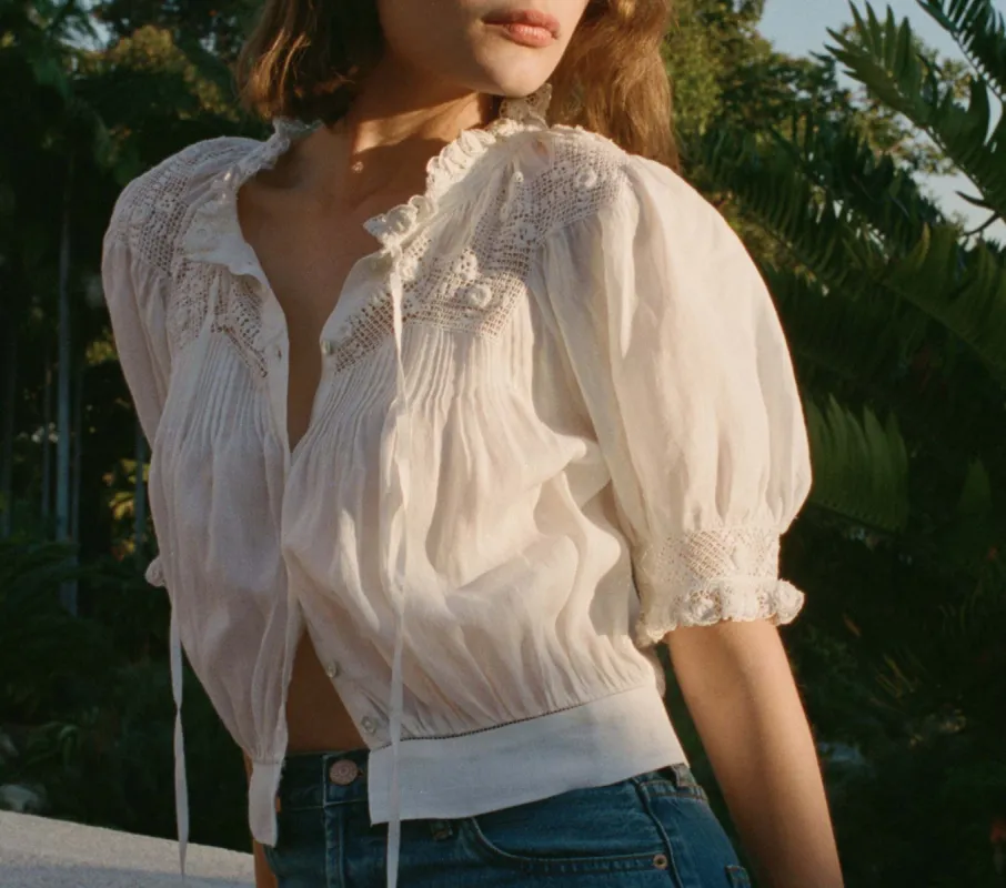 HMD -- AGATHA TOP -- SALT sold by Doen