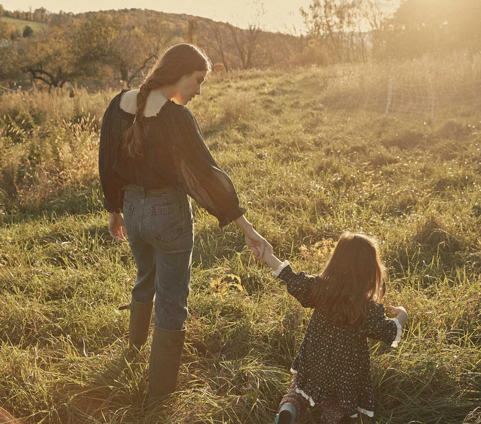 HMD -- CLAUDETTE TOP -- NAVY sold by Doen product image thumbnail 4