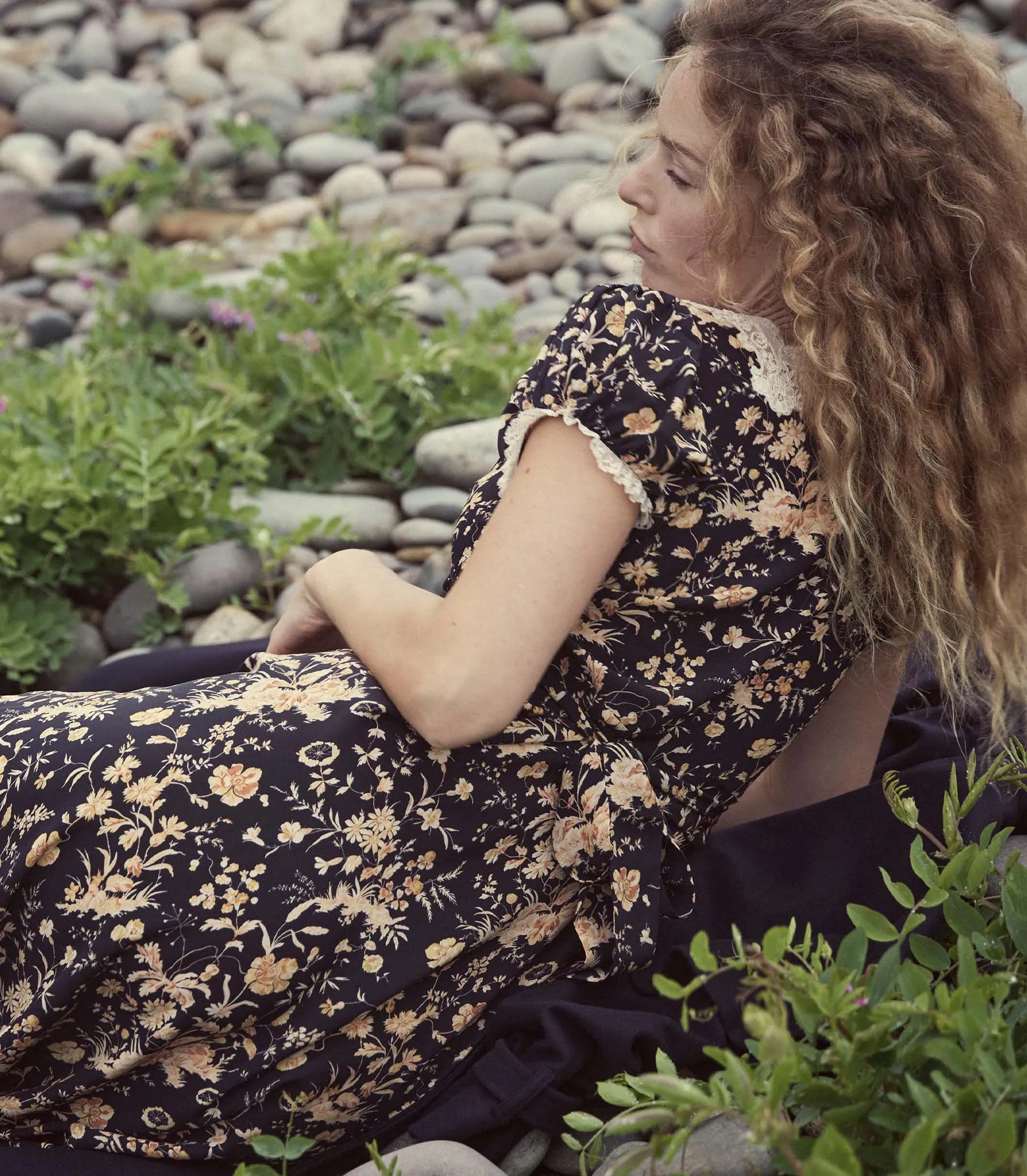 HMD -- EMELINE DRESS -- NAVY OAK BLUFFS FLORAL sold by Doen product image thumbnail 3