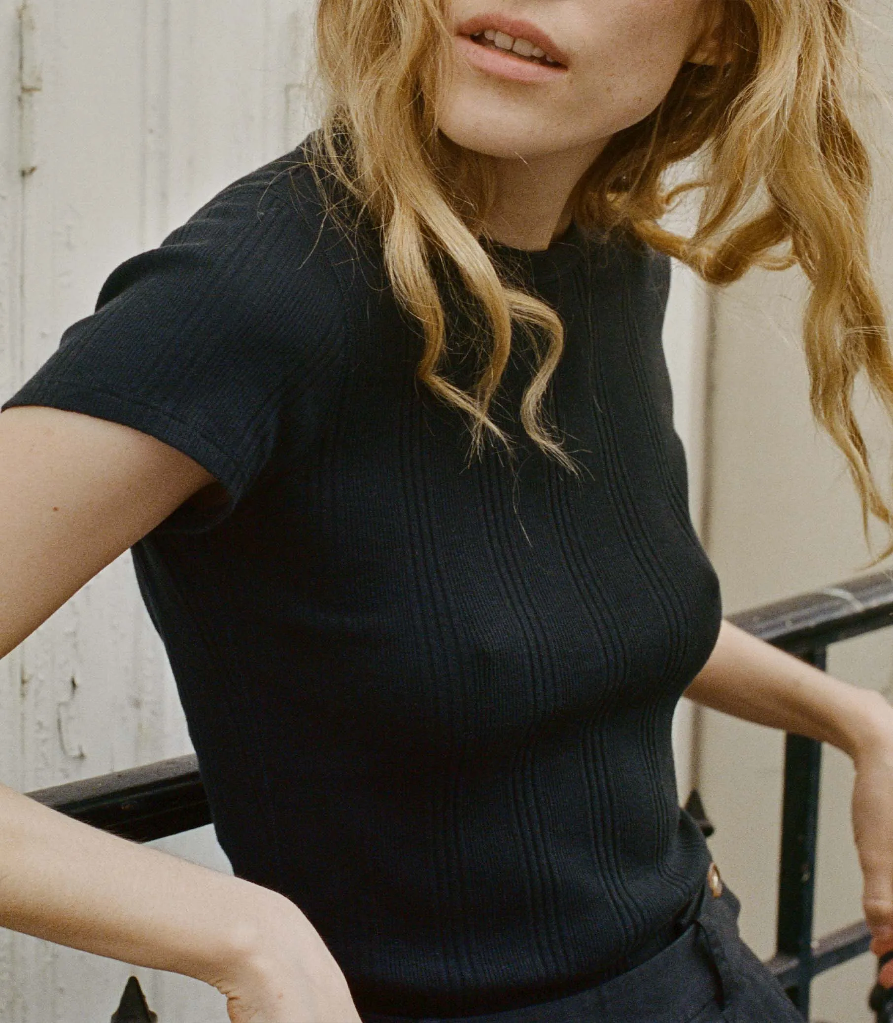 HMD -- VIVI CASHMERE BLEND TEE -- BLACK sold by Doen product image thumbnail 2