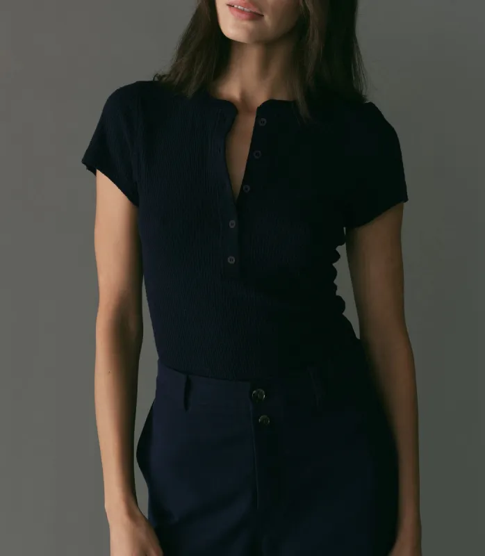 HMD -- VIENNE SILK TEE -- NAVY sold by Doen
