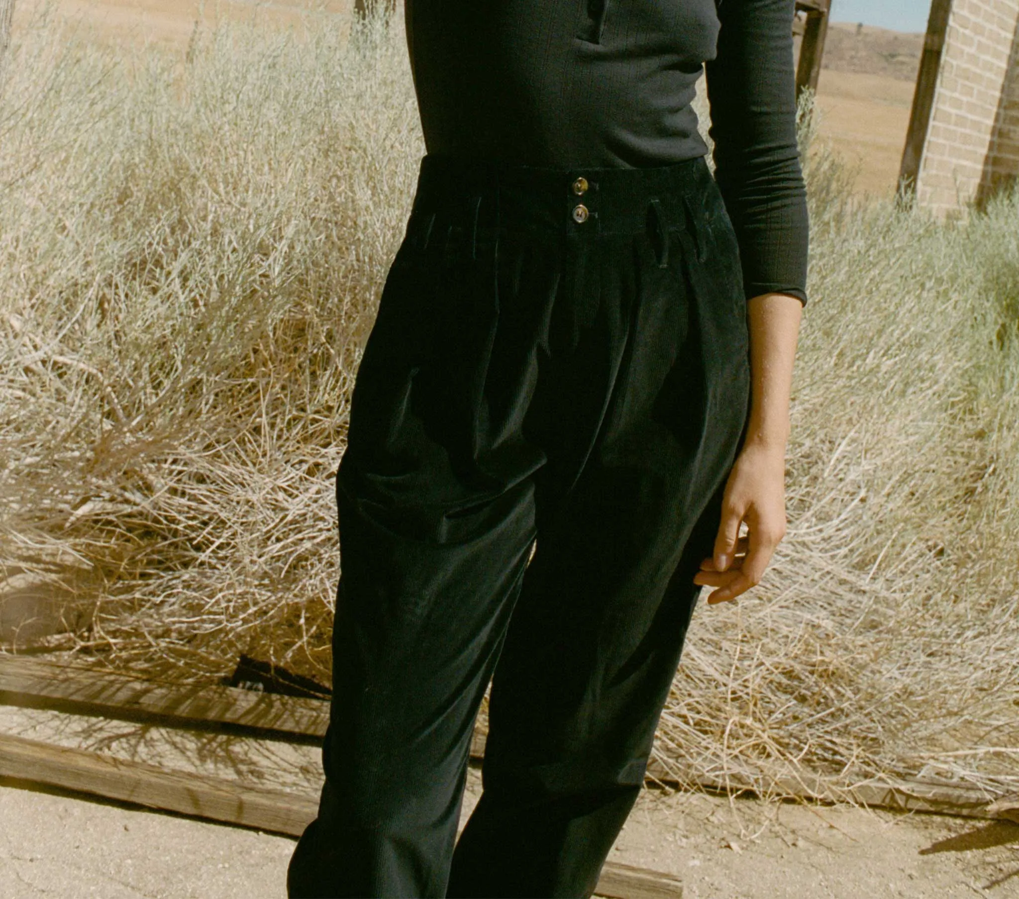 HMD -- NELDA PANT -- BLACK sold by Doen product image thumbnail 2