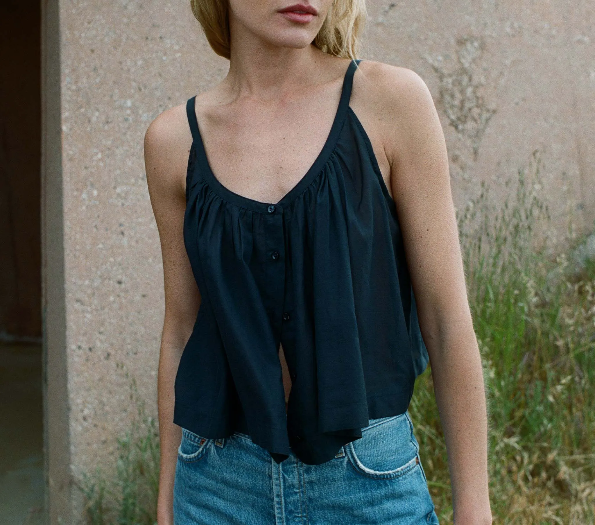 HMD -- NALINA TOP -- NAVY sold by Doen