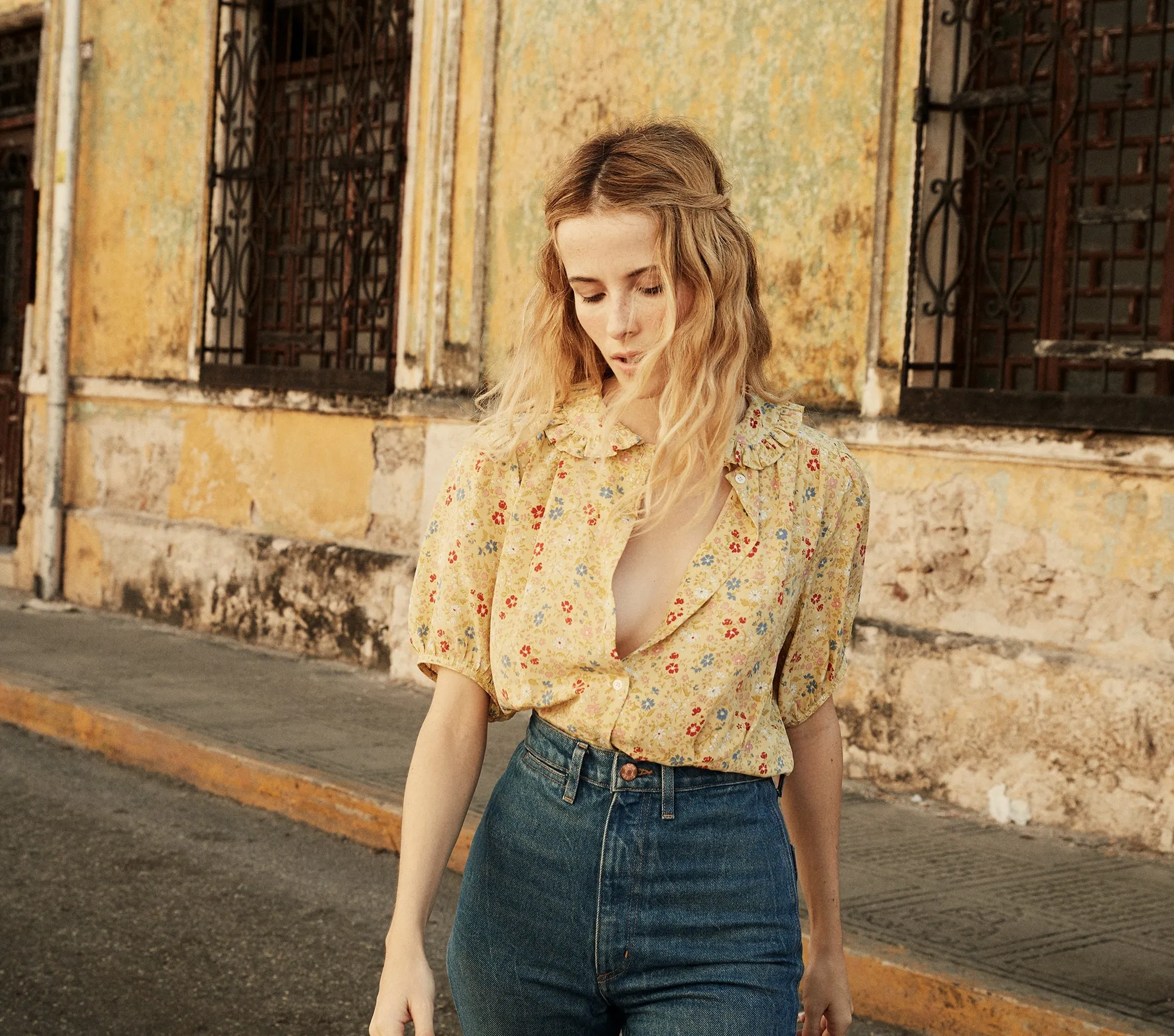 HMD -- BEL TOP -- LILY OF THE VALLEY FLORAL sold by Doen