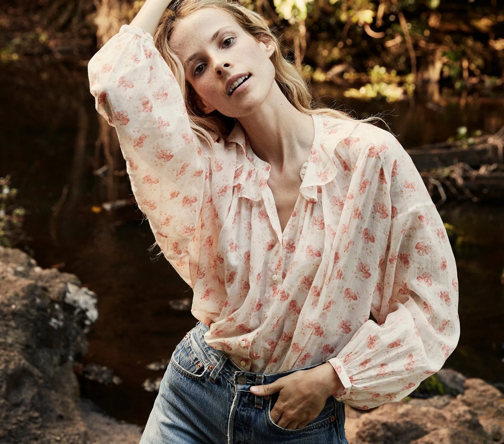 HMD -- ROSEBAY TOP -- WHITE POPPY PRINT sold by Doen