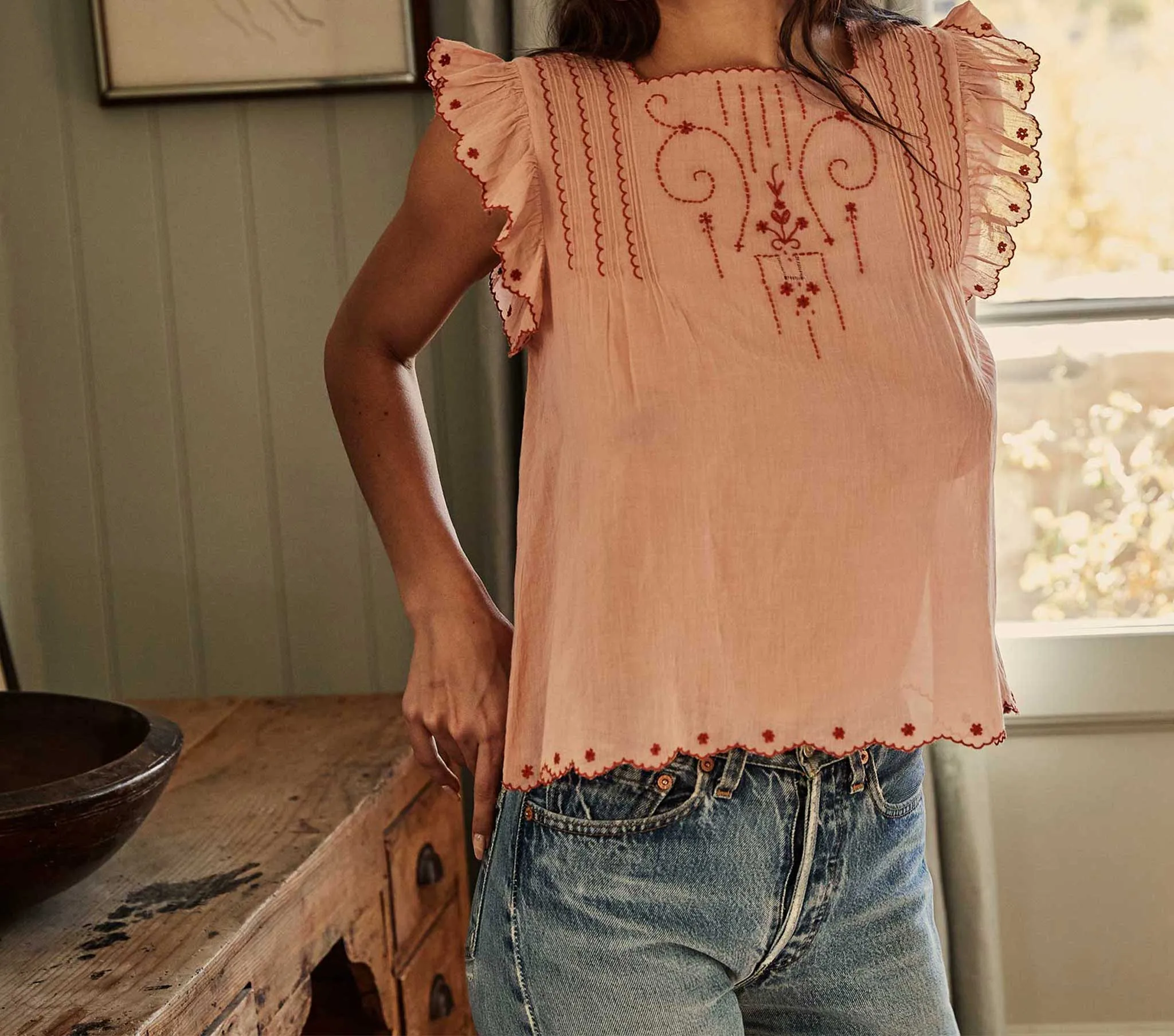 HMD -- AUDEN TOP -- PETAL sold by Doen