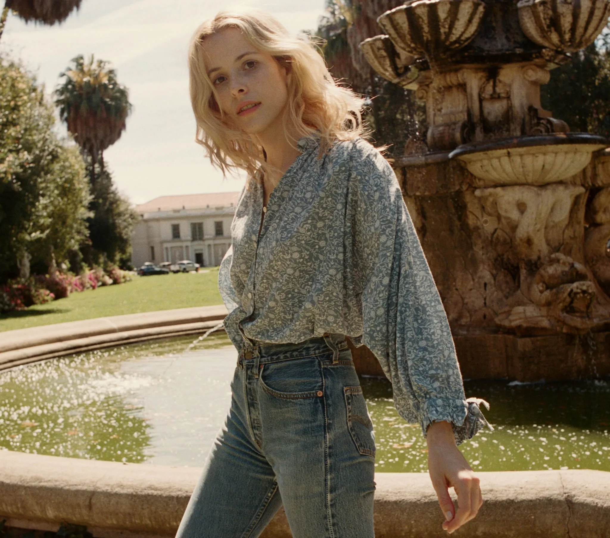 HMD -- ROSE TOP -- CHINA BLUE MINI EARL sold by Doen