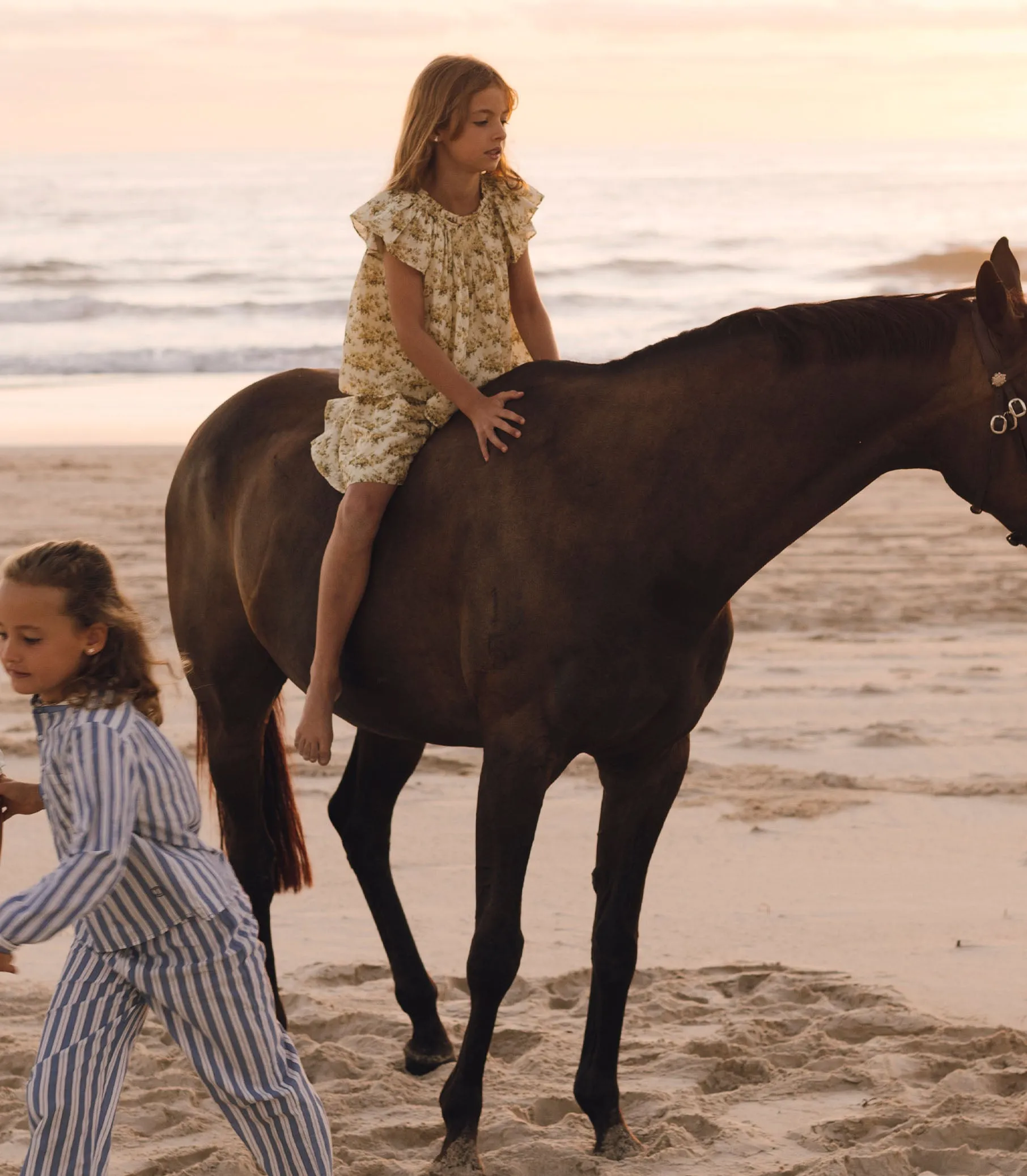 IRA TOP -- CITRON ROSIER FLORAL sold by Doen