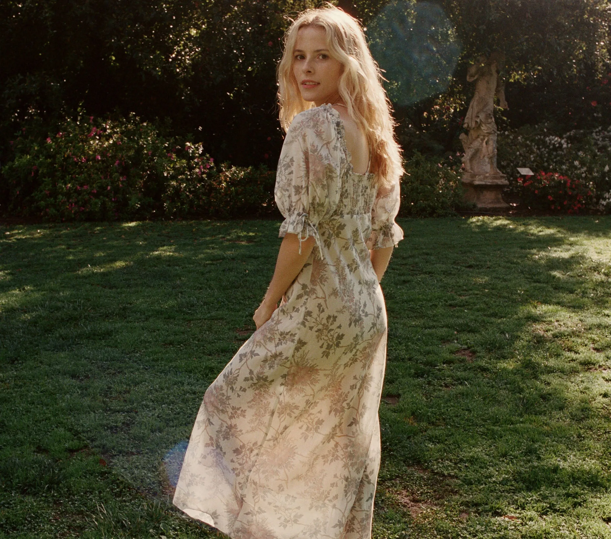 HMD -- VETIVER DRESS -- SALT SUMMER FLORAL sold by Doen product image thumbnail 2