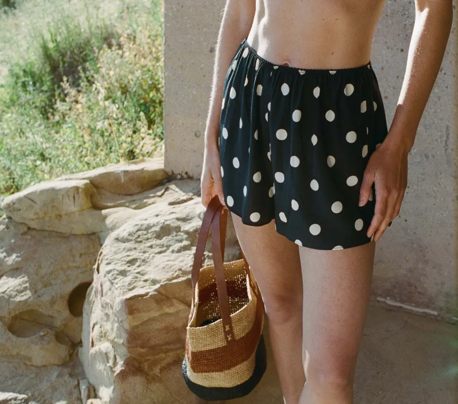 HMD -- LOREN SHORT -- SOLSTICE SKY sold by Doen